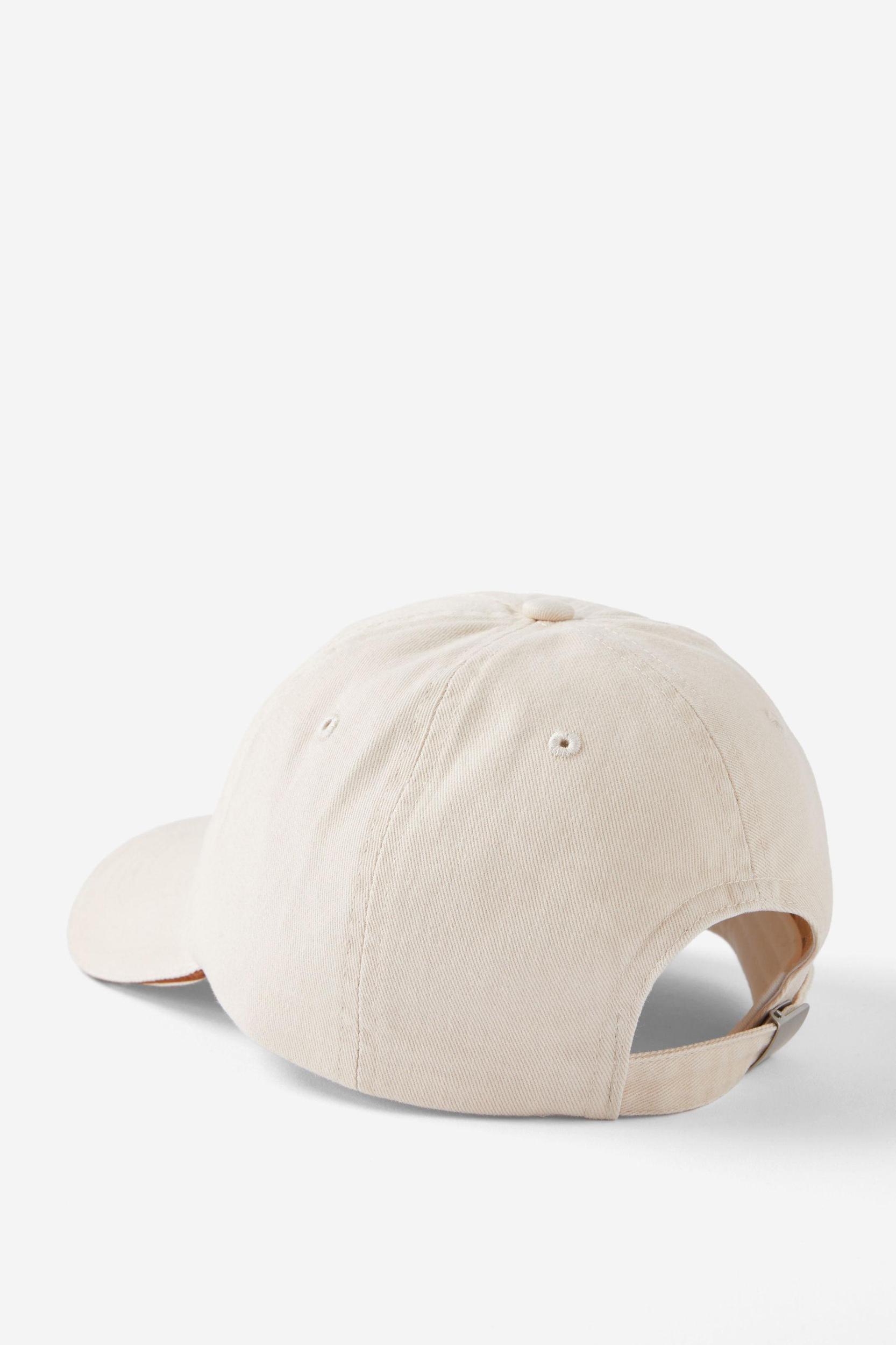 Classic Dad Cap Product Image