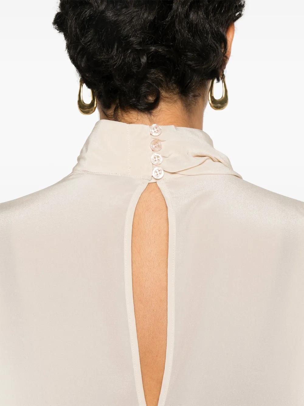 silk blouse Product Image