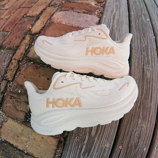 Womens HOKA Clifton 10 Athletic Shoe - Vanilla / Birch Product Image