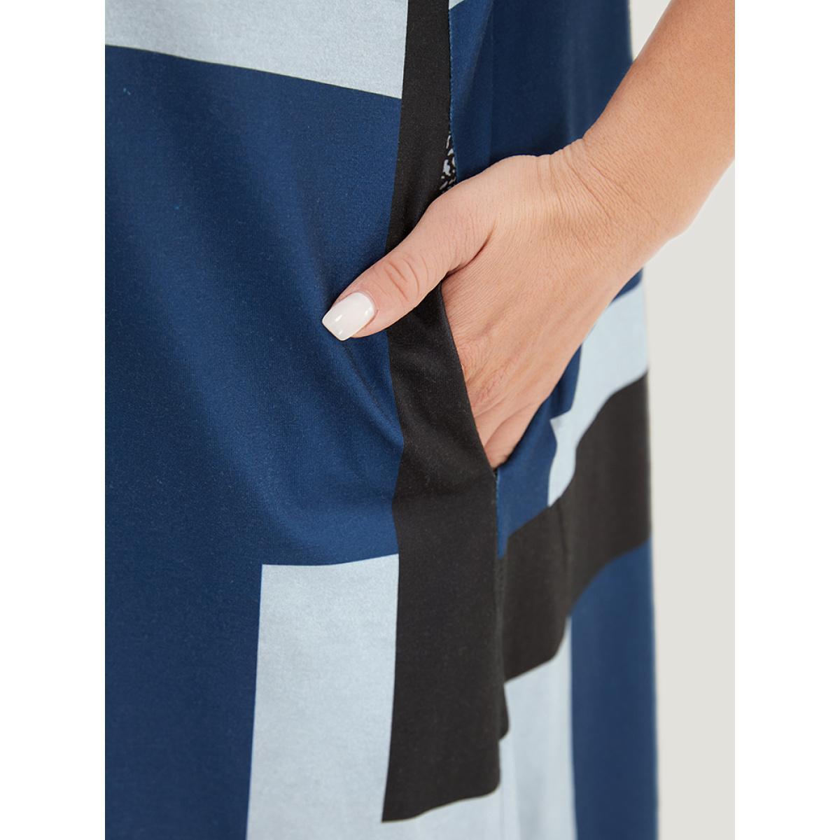 Plus Size Geometric Contrast Pocket Midi Dress Multicolor Women Casual Contrast V-neck Short sleeve Curvy Midi Dress BloomChic 18-20/2X Product Image