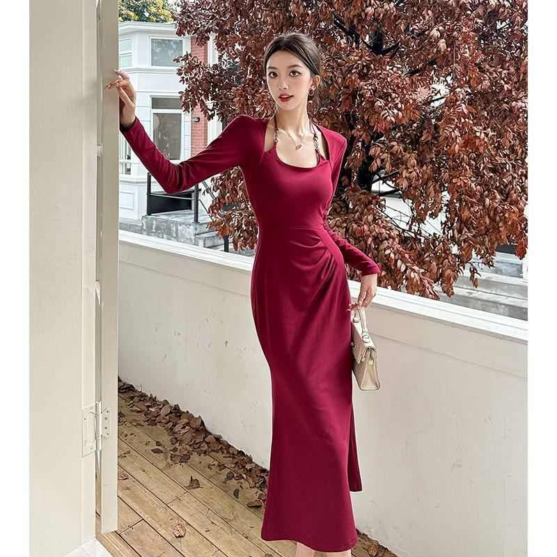 Long-Sleeve Halter Neck Plain Ruched Buckled Midi Mermaid Dress Product Image