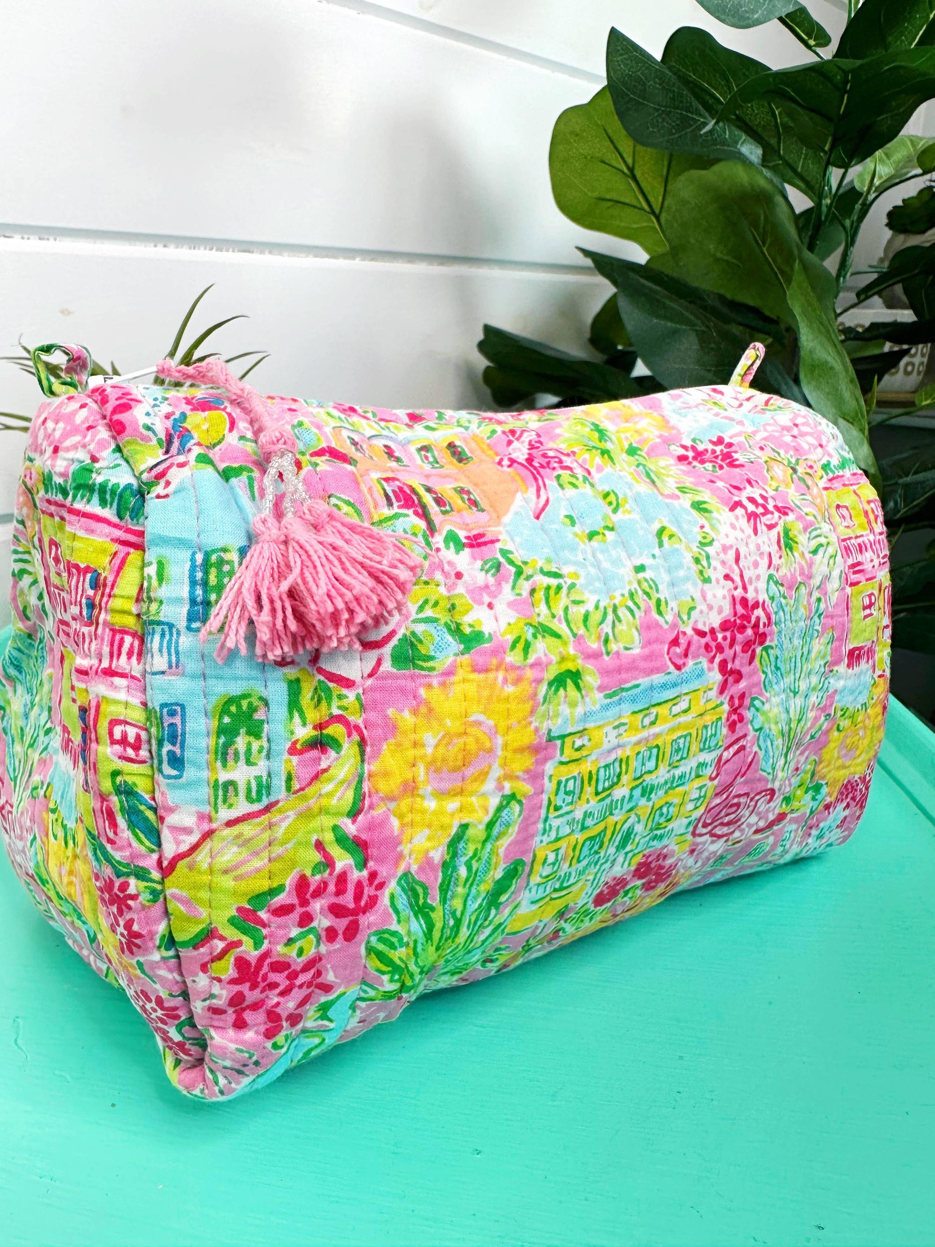 Cottage Floral Quilted Tote Bag Product Image