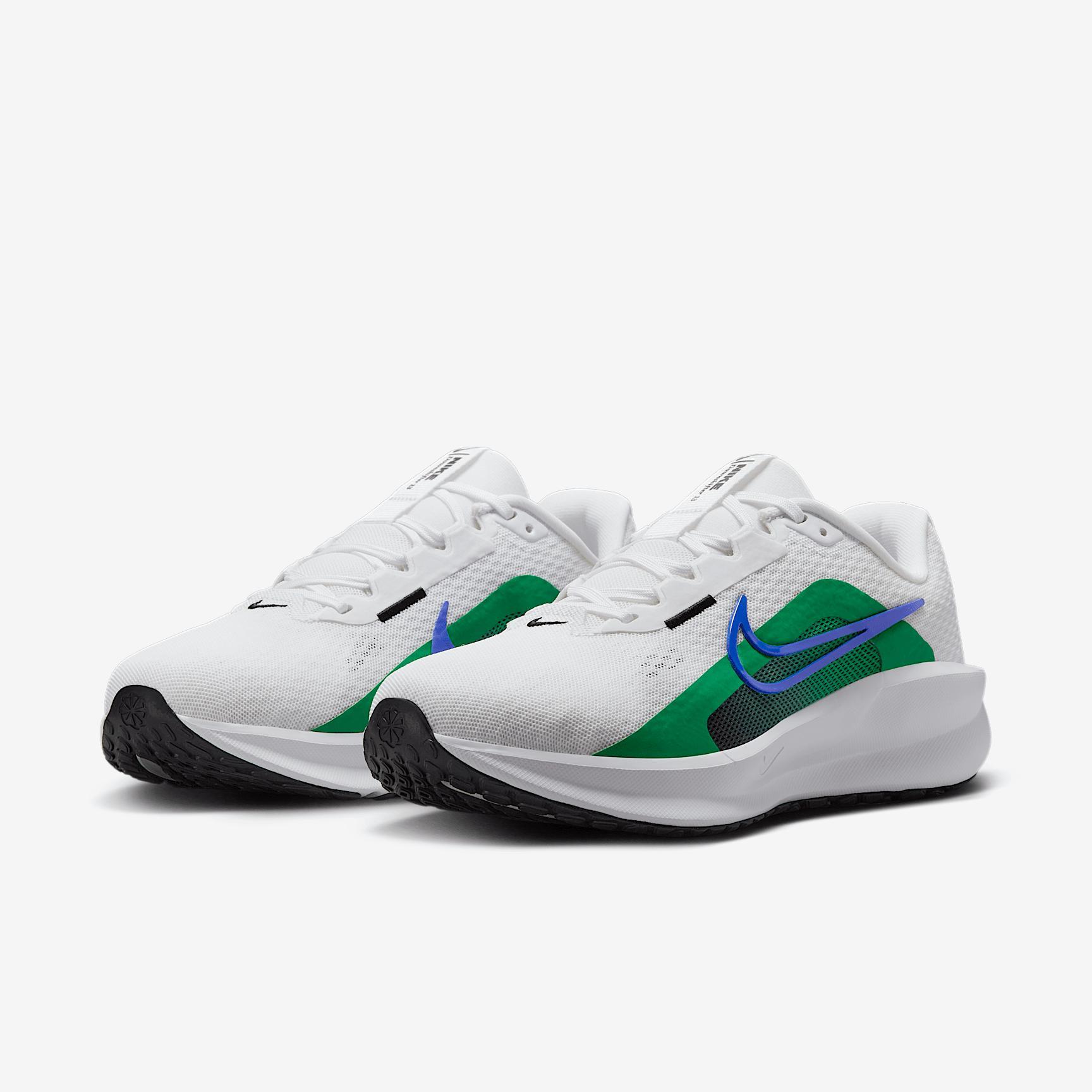 Nike Women's Downshifter 13 Road Running Shoes (Extra Wide) Product Image