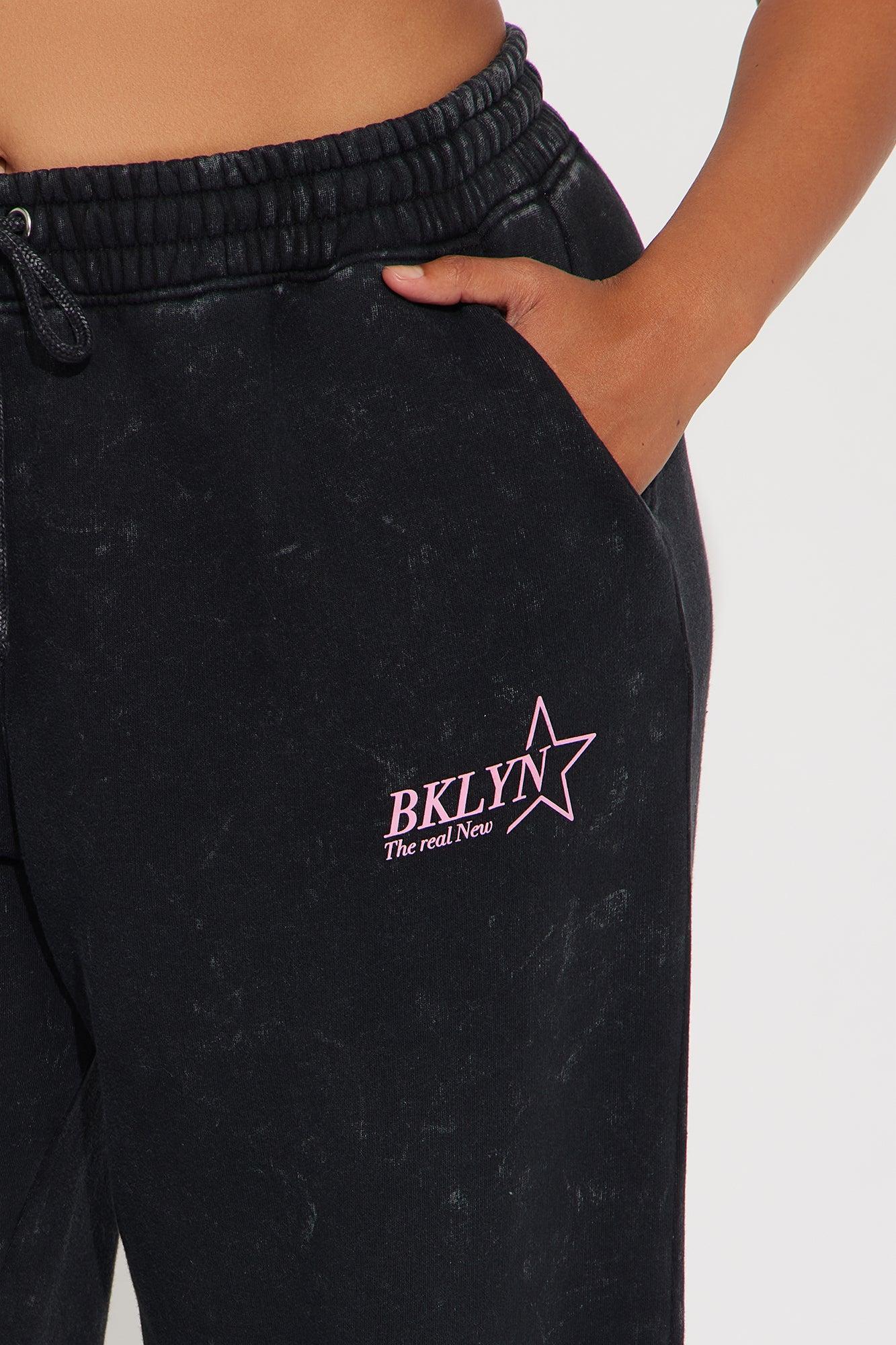 Brooklyn Star Washed Pants - Black Product Image