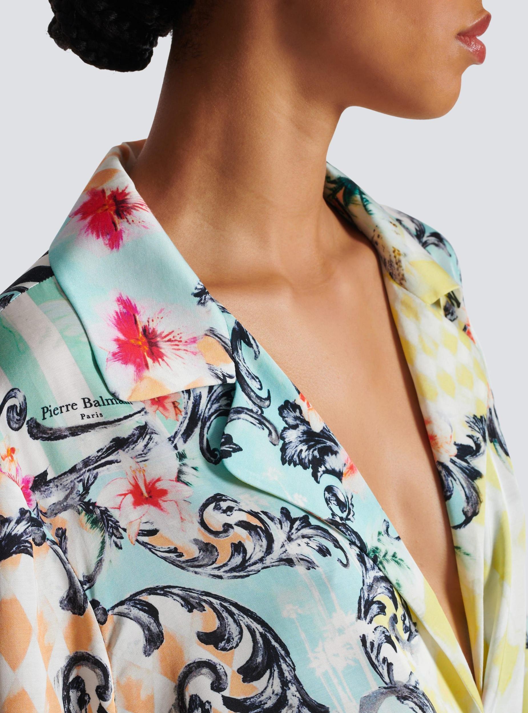 Loose belted shirt with Baroque print Product Image