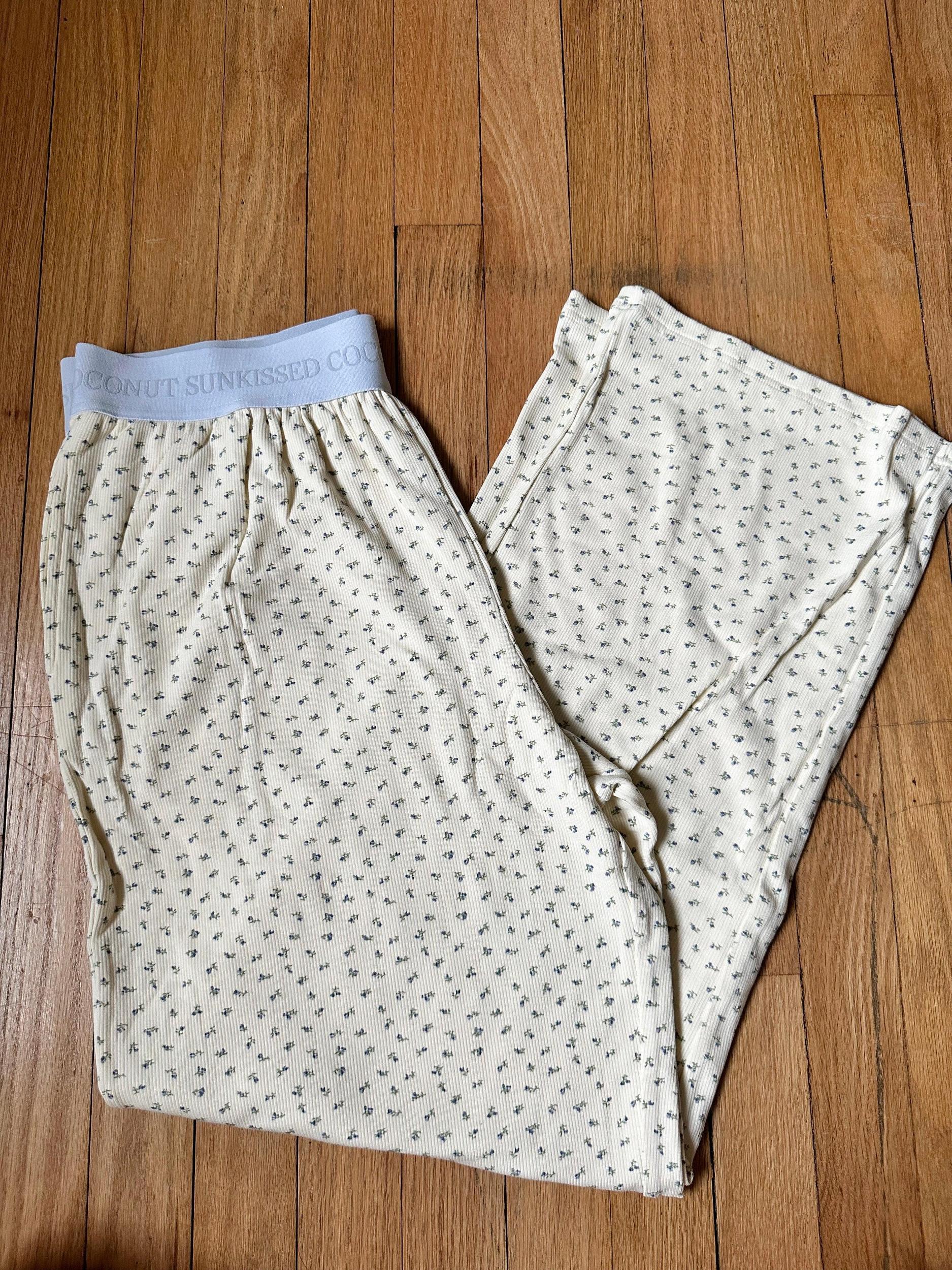 Pale Floral Long Sleeve Pajama Top Product Image