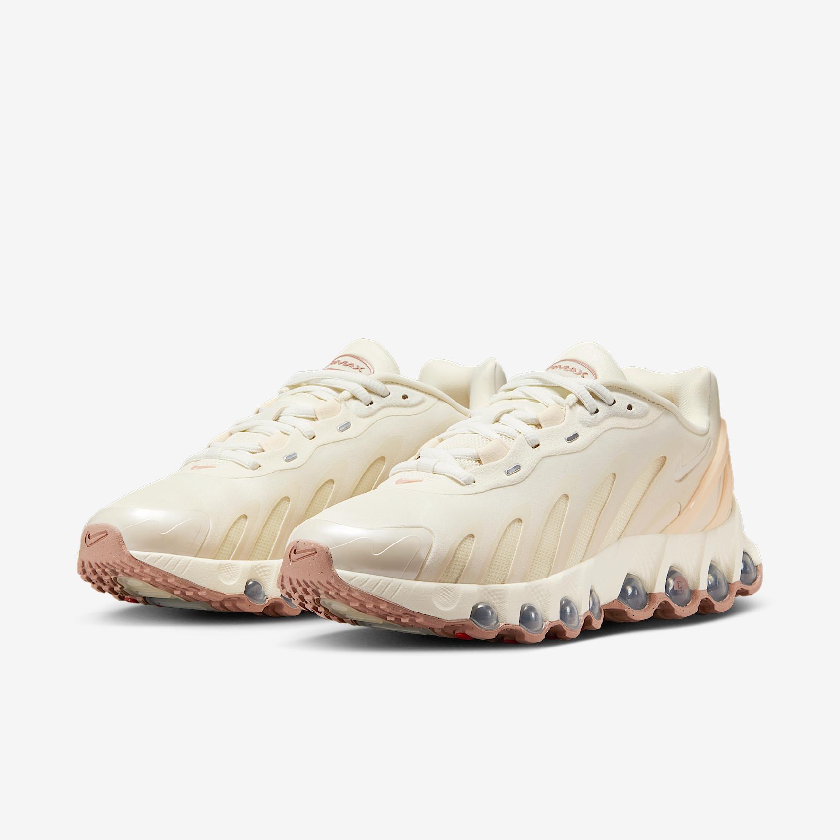 Nike Women's Air Max Dn8 Shoes Product Image