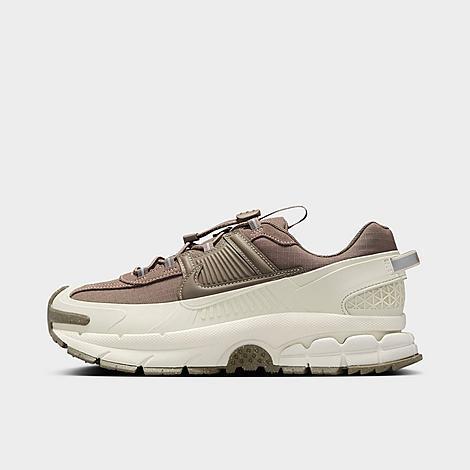 Nike Women's Zoom Vomero Roam Winterized Shoes Product Image
