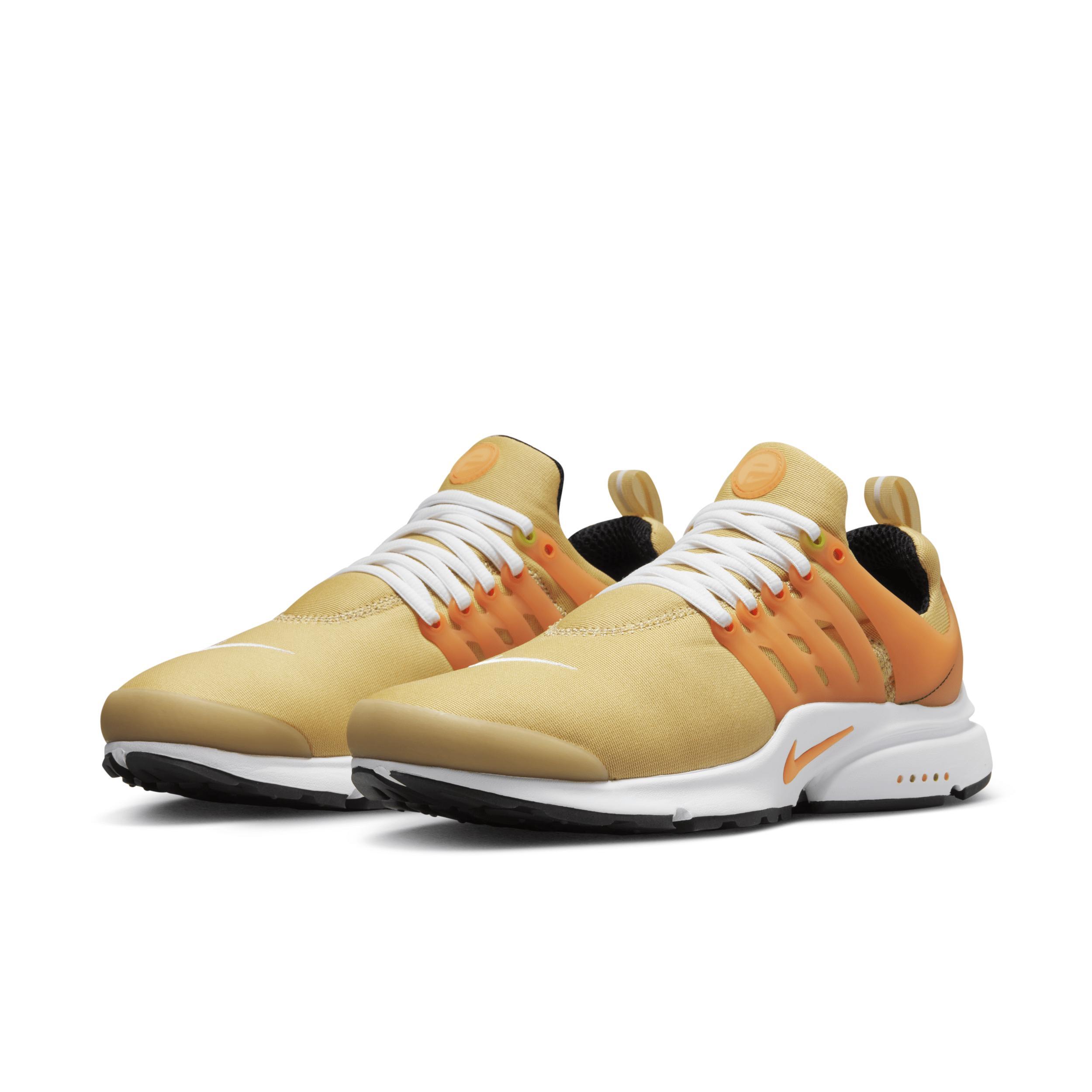 Nike Men's Air Max Plus Shoes Product Image