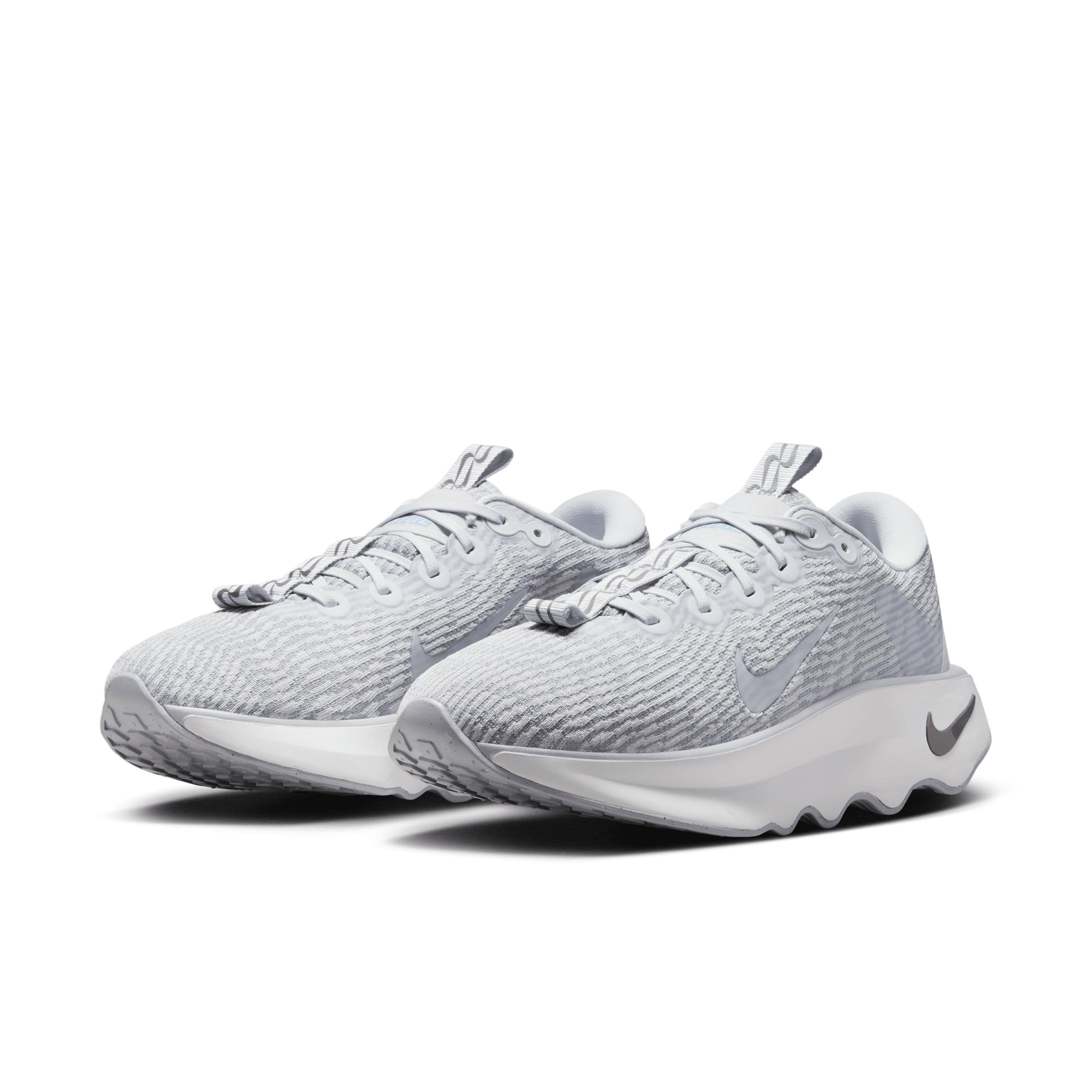 Nike Motiva Women's Walking Shoes Product Image