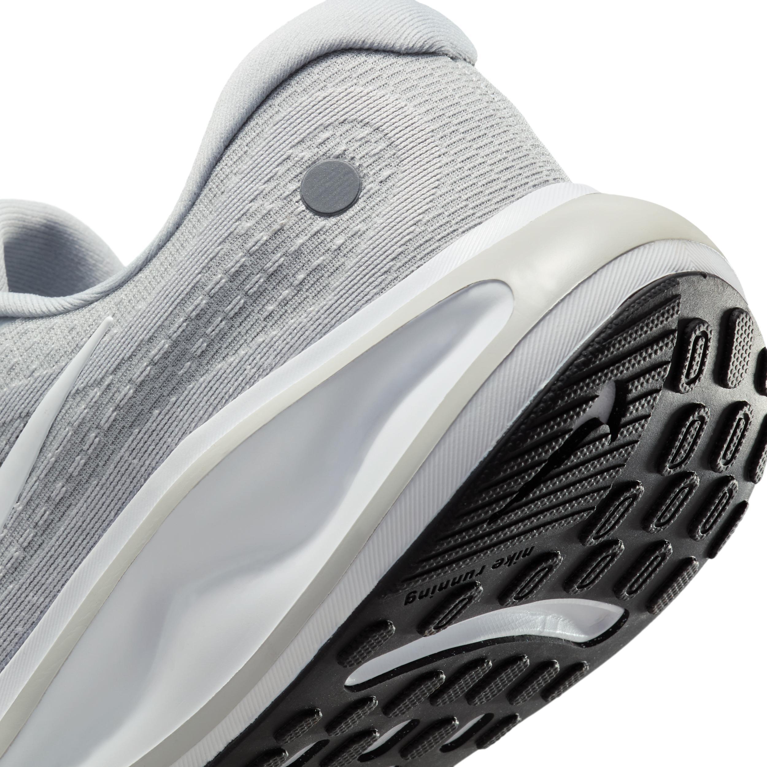 Nike Men's Journey Run Road Running Shoes Product Image