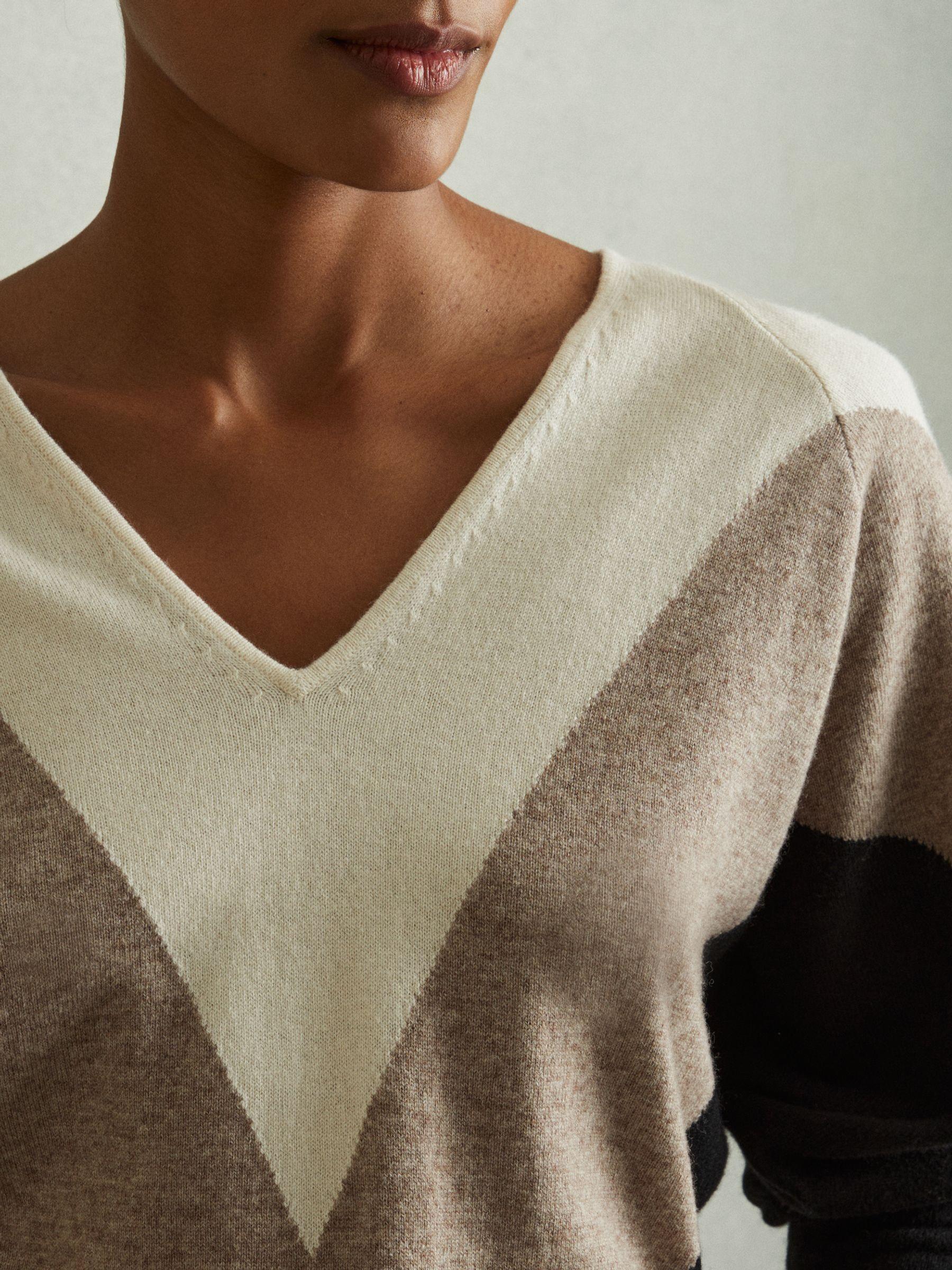 Wool Blend Colourblock V-Neck Jumper in Neutral/Black Product Image