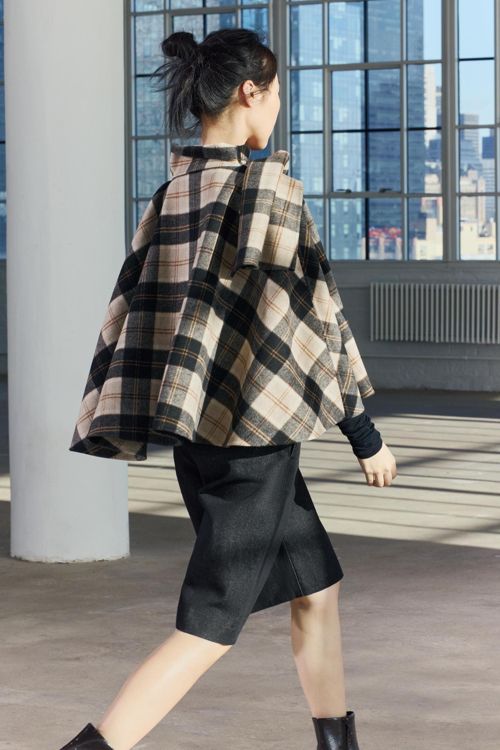 WOOL BLEND PLAID CAPE ZW COLLECTION Product Image