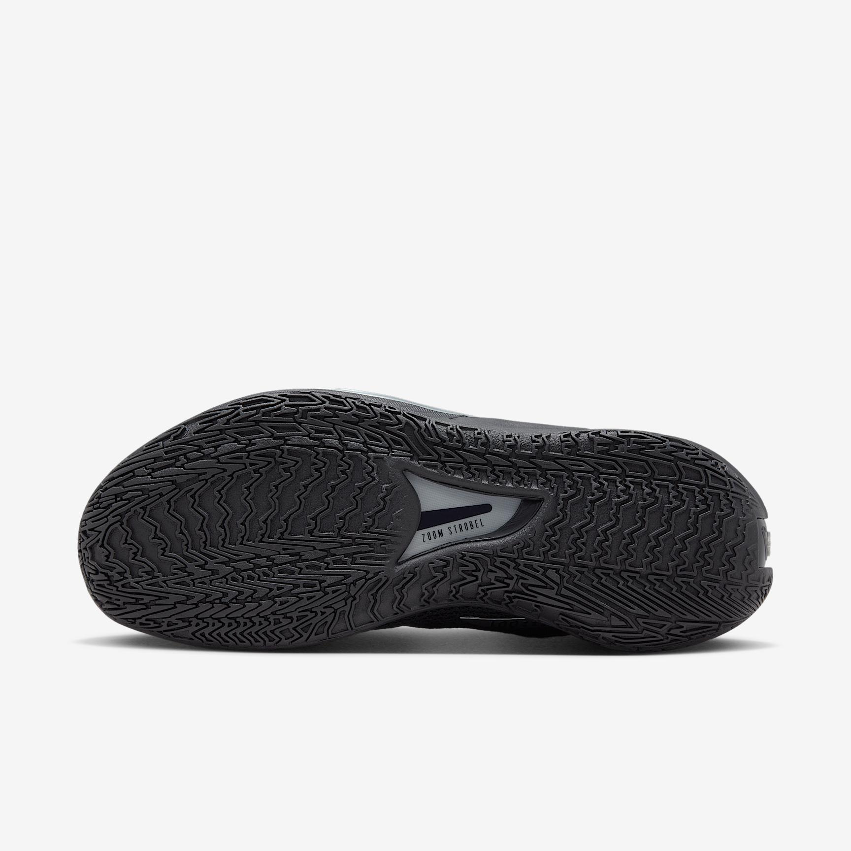 Nike G.T. Cut Basketball Shoes Product Image