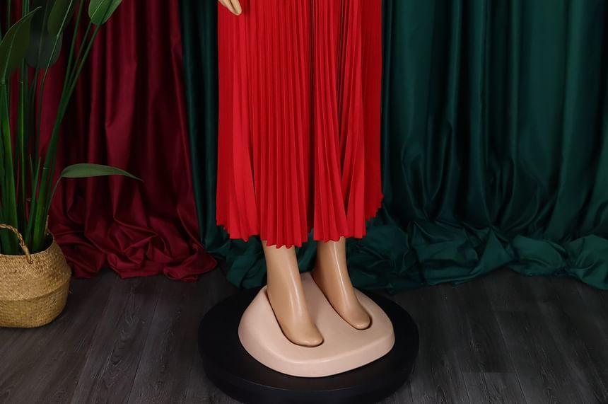 Plus Size Long Sleeve V-Neck Maxi Dress With Belt Product Image