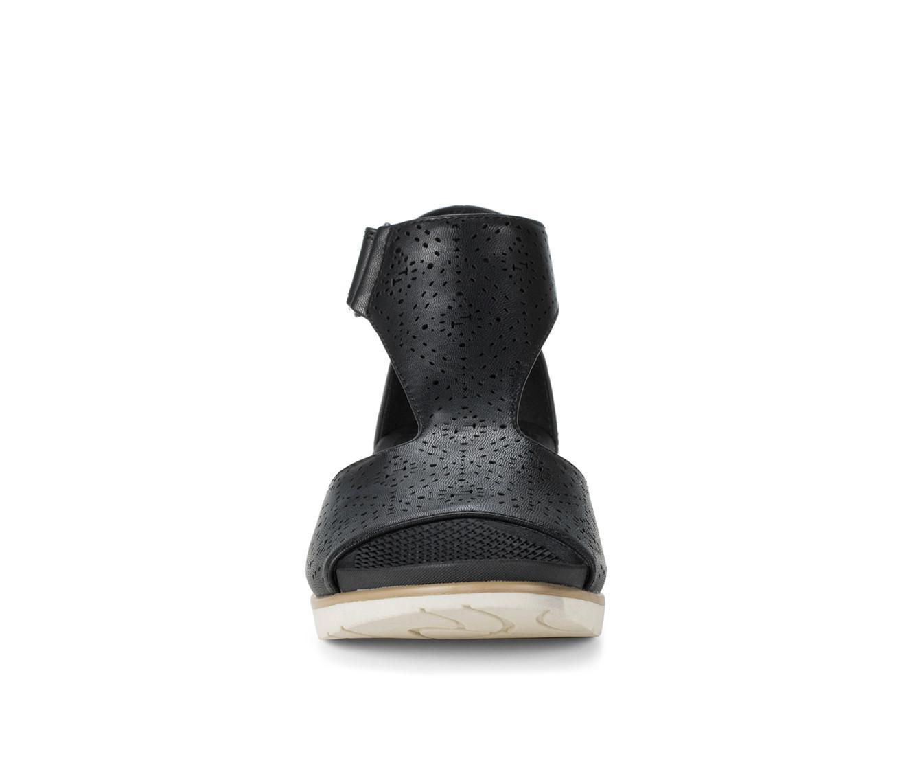Women's Baretraps Samira Sandals Product Image