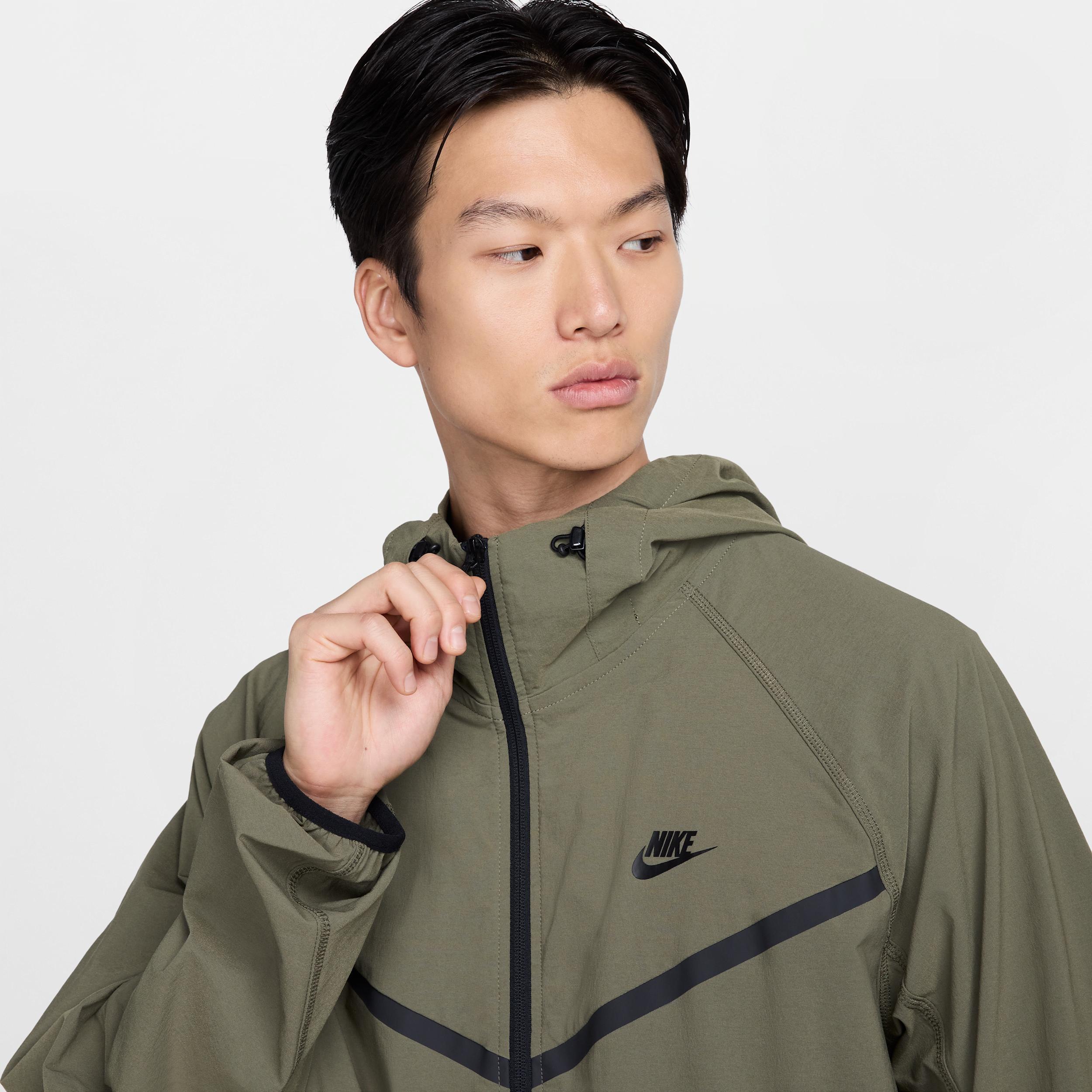 Nike Men's Tech Woven Jacket Product Image