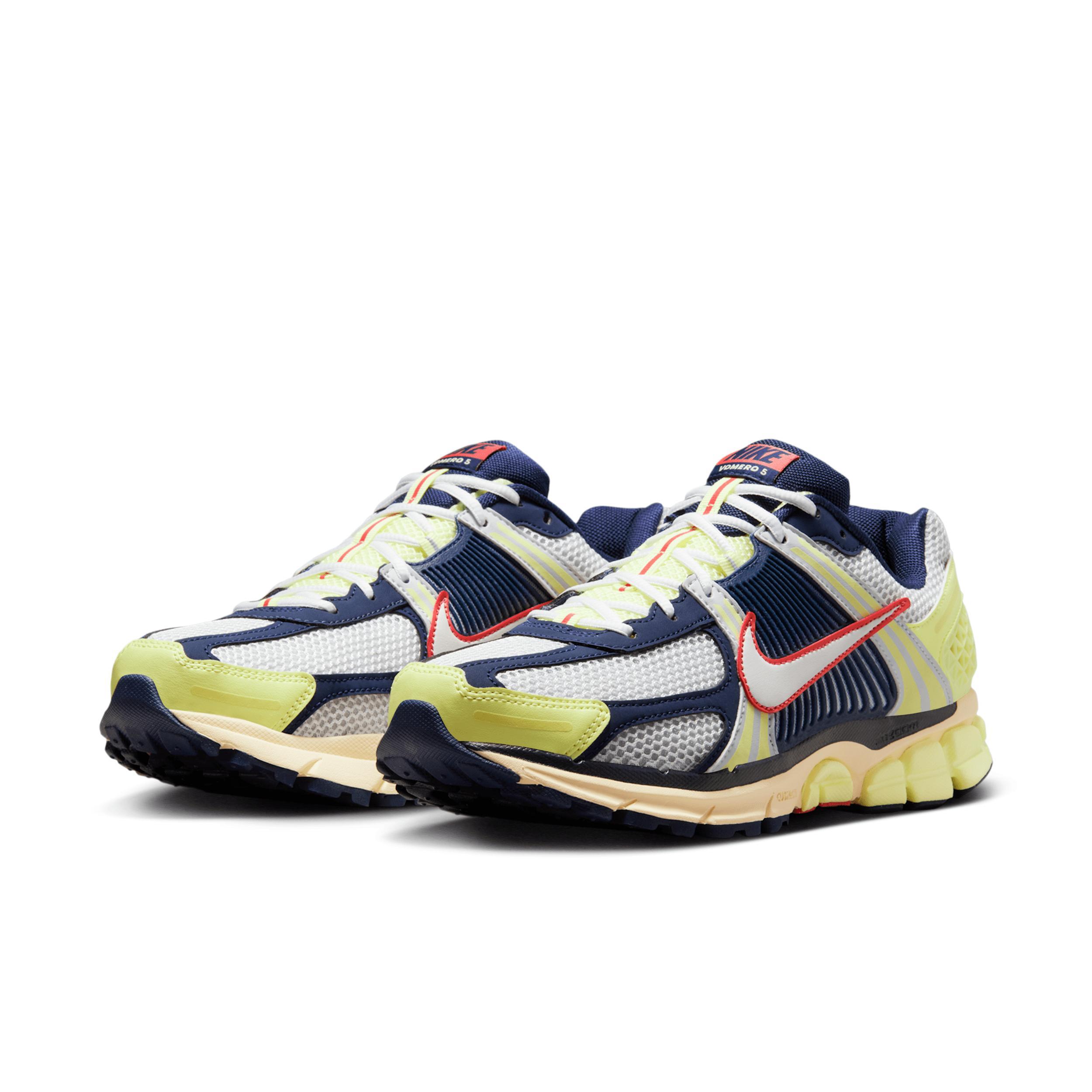 Nike Zoom Vomero 5 Men's Shoes Product Image