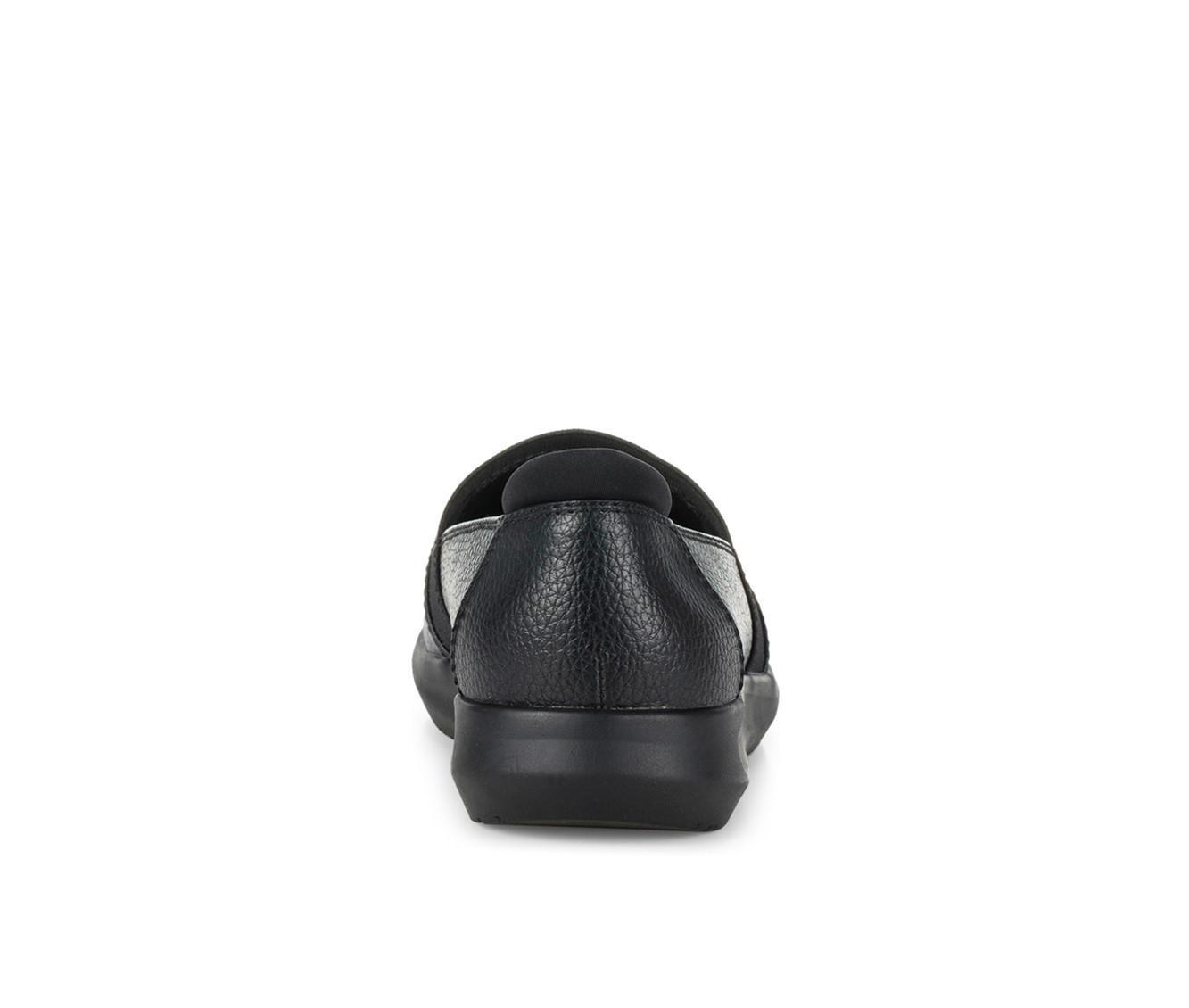 Women's Baretraps Jilian Loafers Product Image