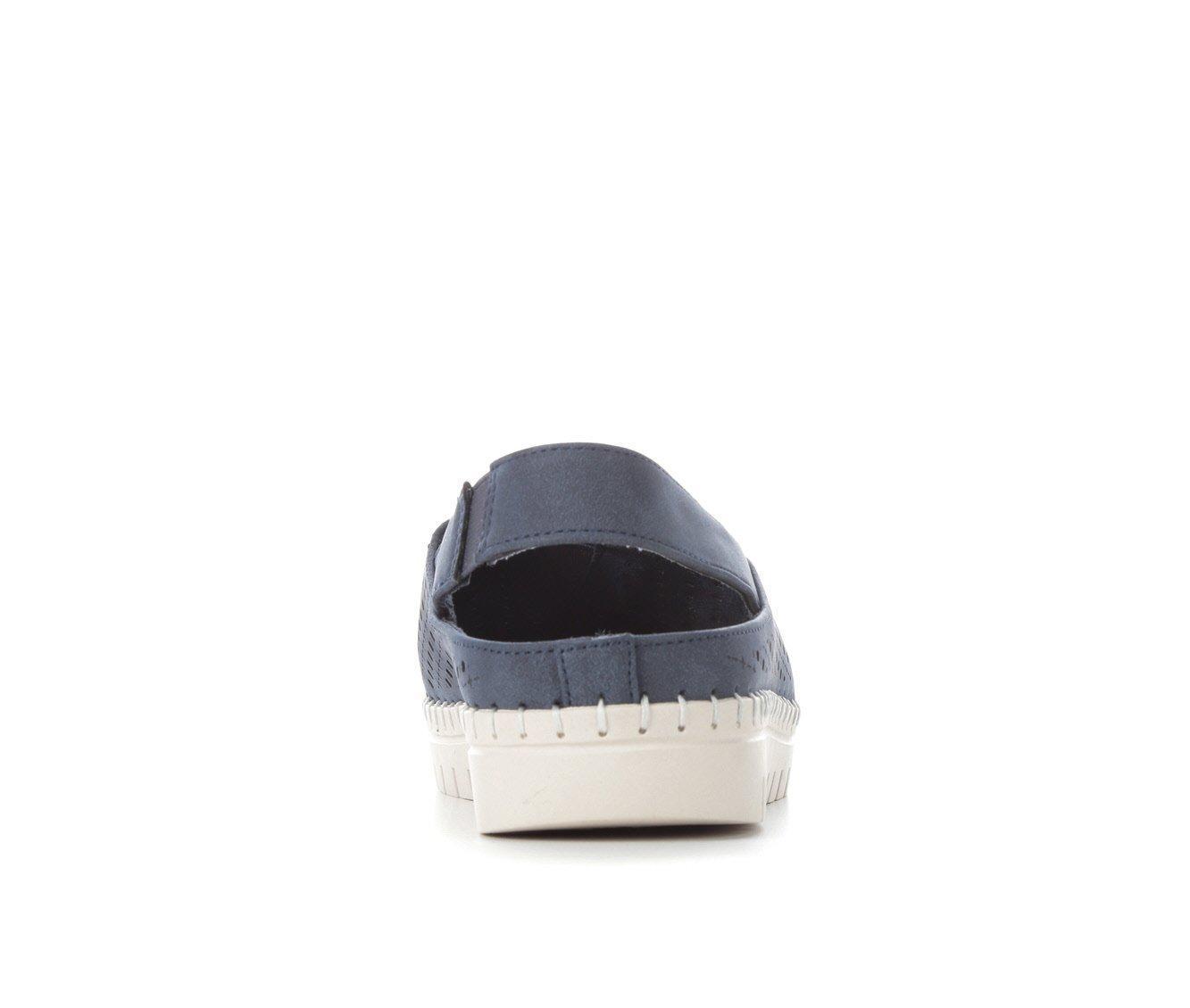 Women's Easy Street SoFresh Slip-On Sneakers Product Image