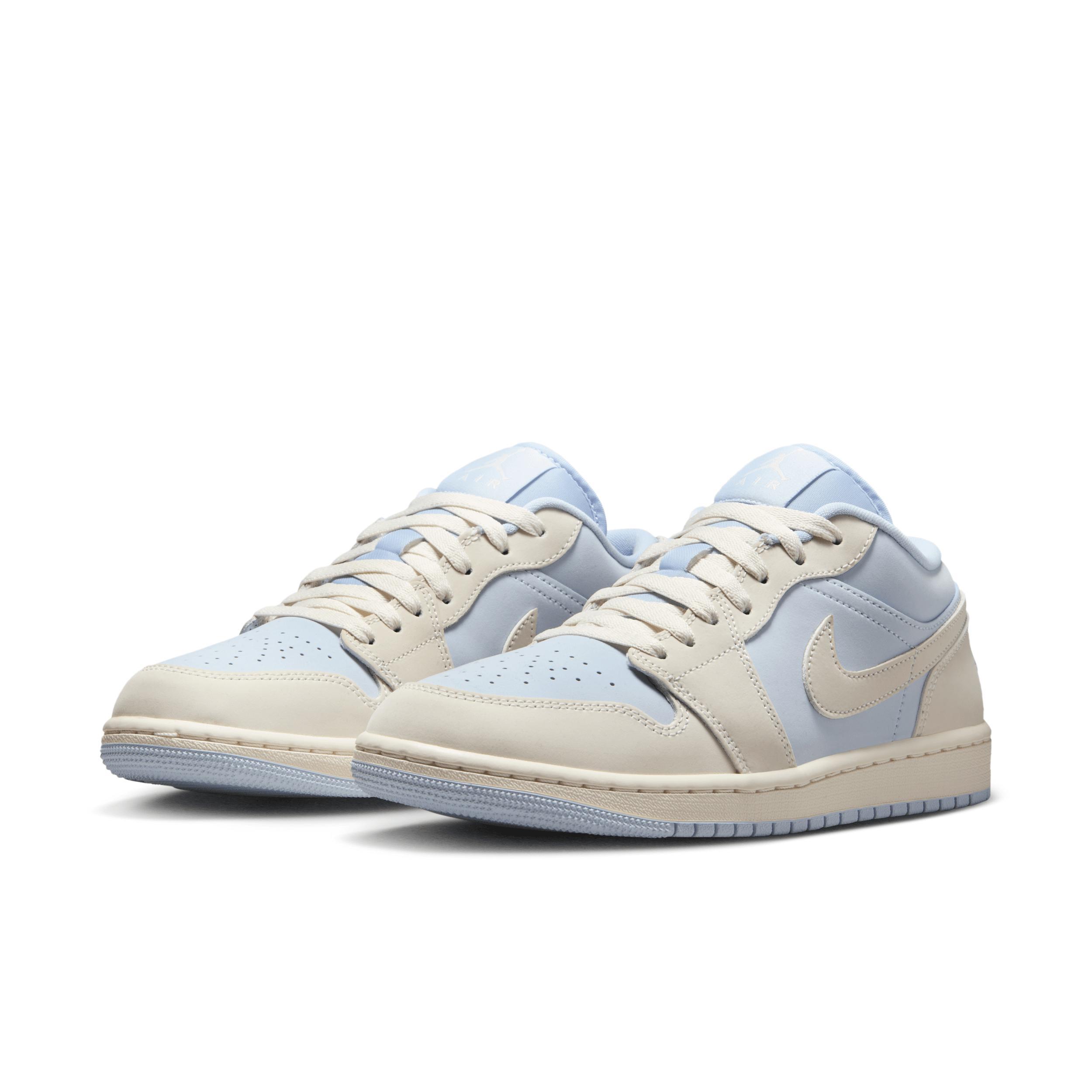 Jordan Womens Air 1 Low SE Casual Shoes Product Image