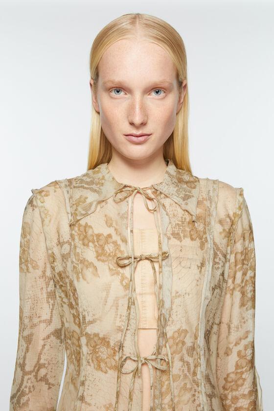 Print blouse Product Image