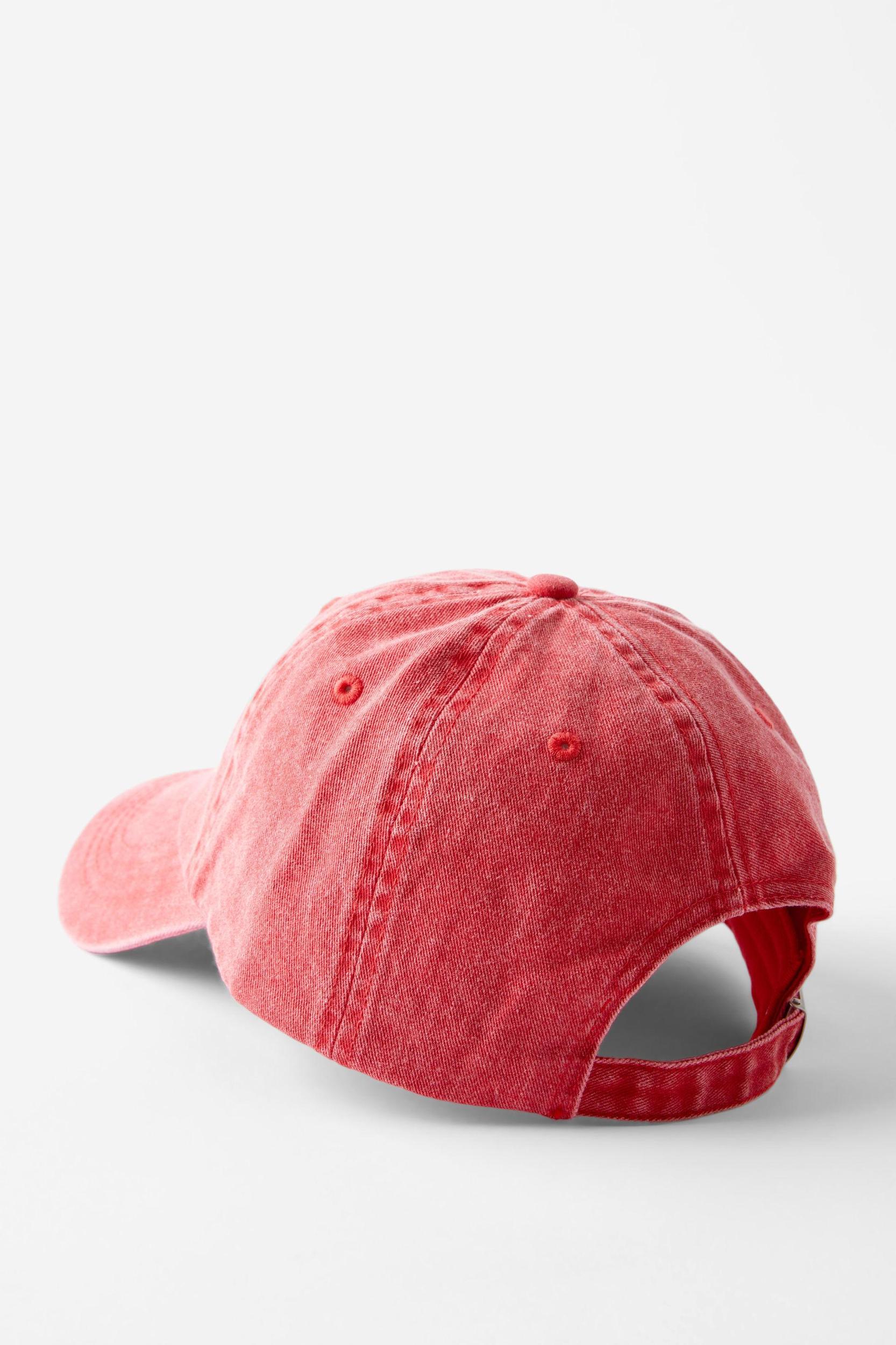 Classic Dad Cap Product Image