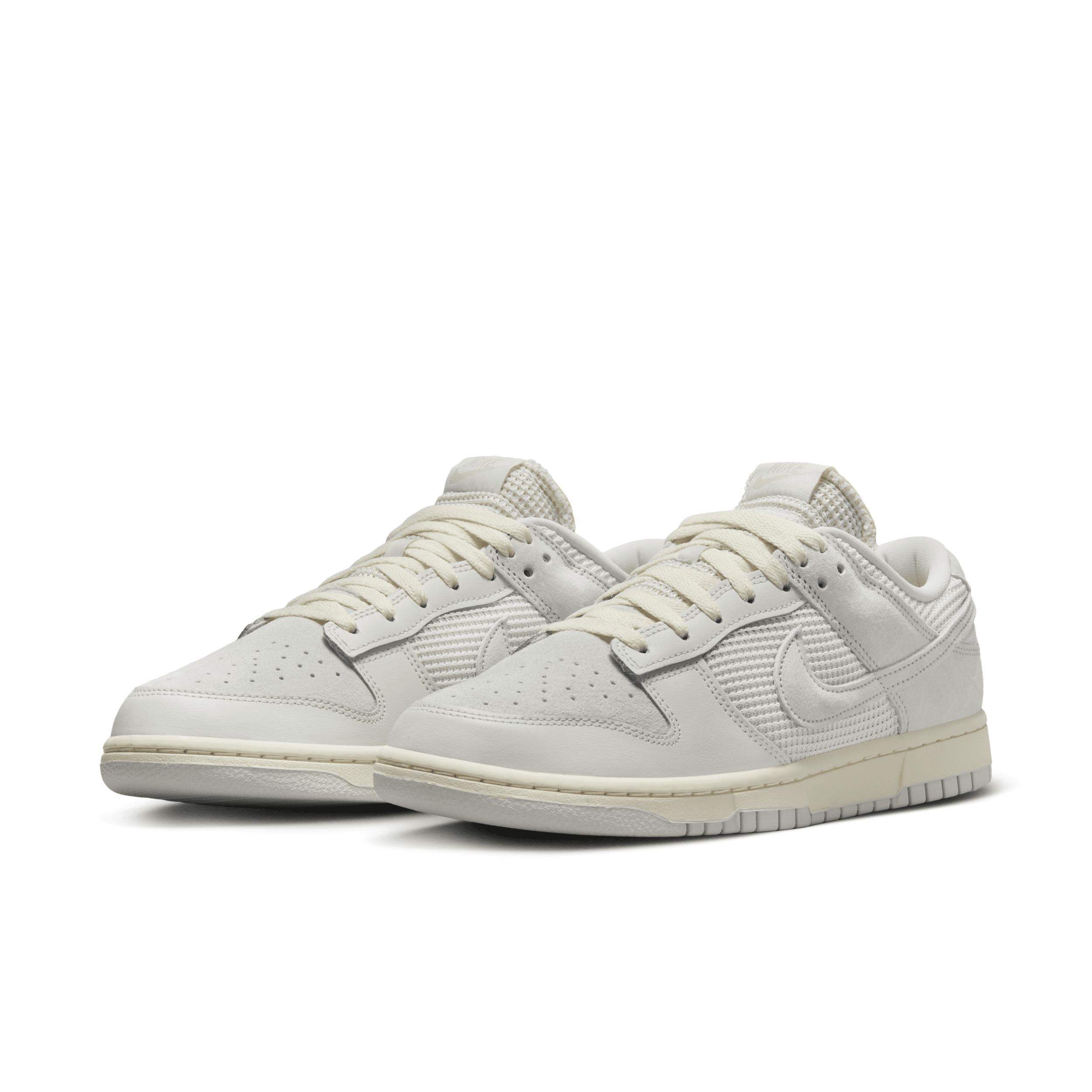 Nike Dunk Low Men's Shoes Product Image