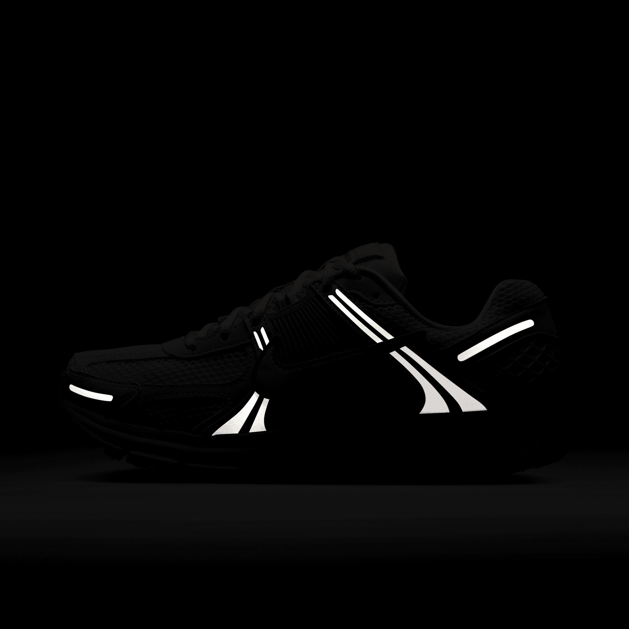 Nike Women's Zoom Vomero 5 Shoes Product Image