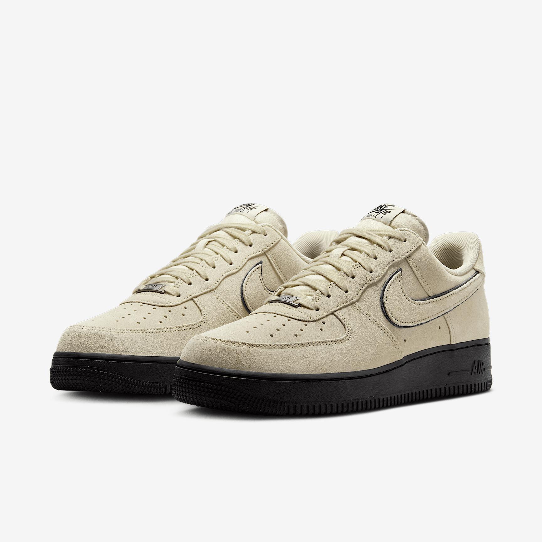 Nike Air Force 1 '07 LV8 Men's Shoes Product Image