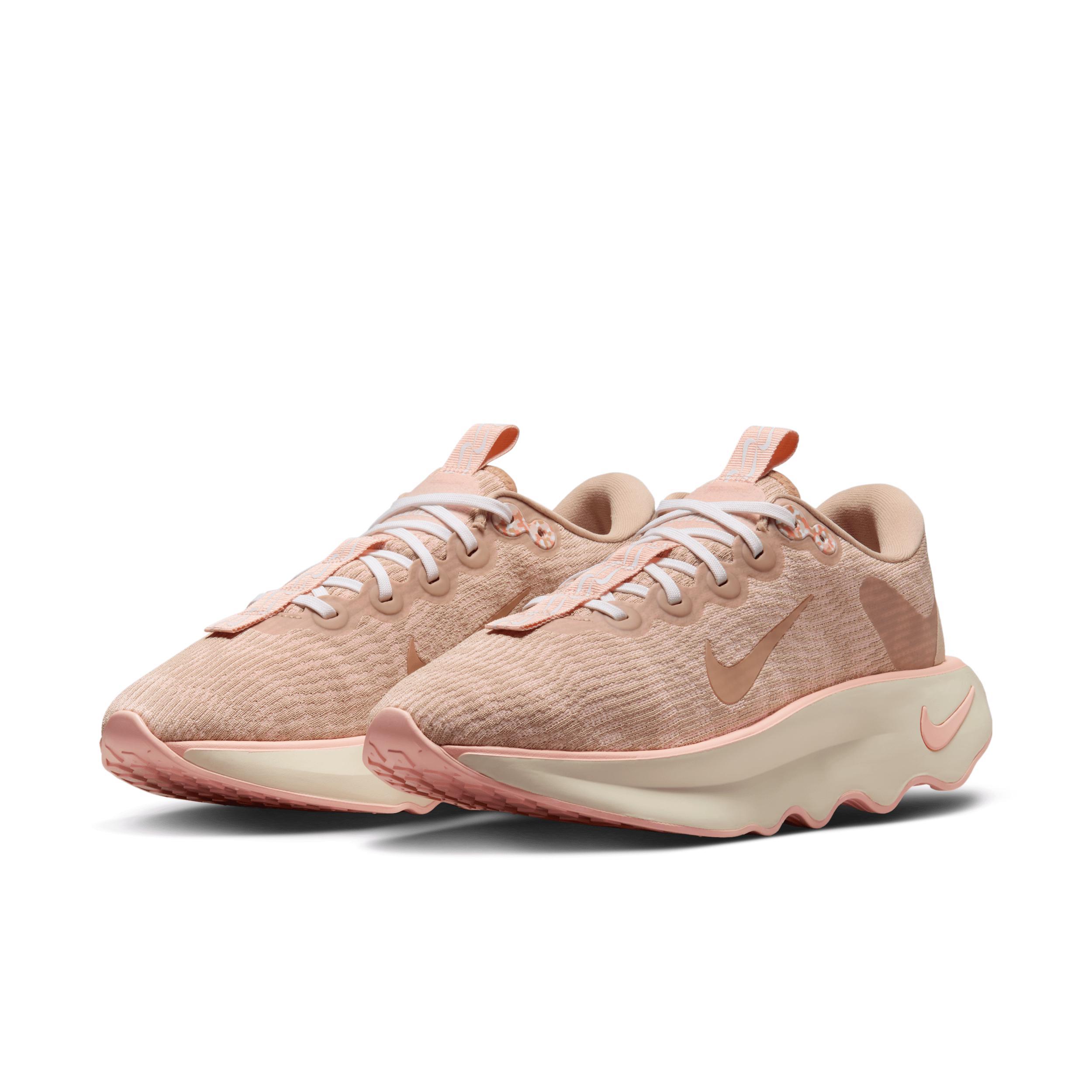 Nike Women's Motiva Walking Shoes Product Image