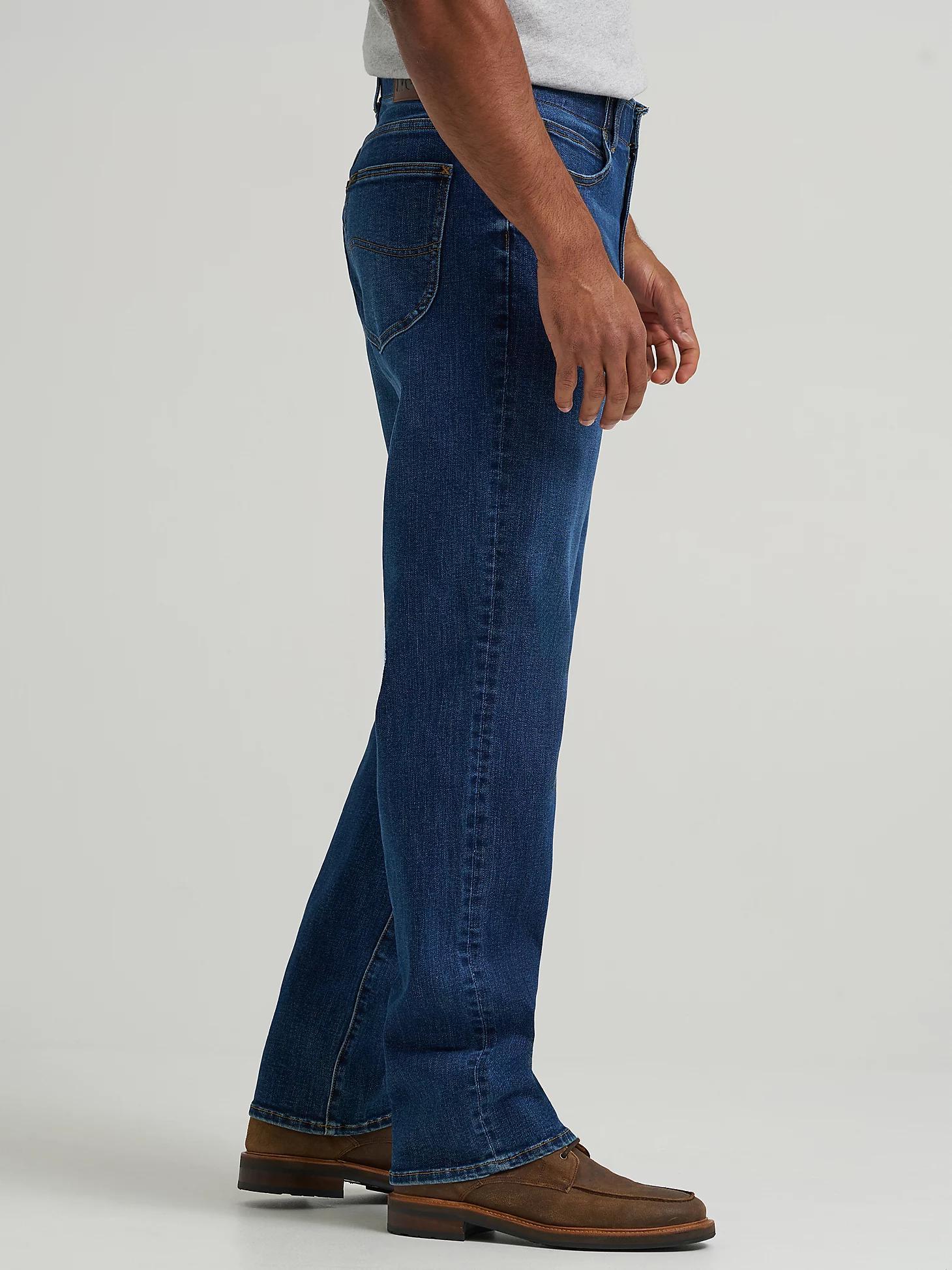 Men's Extreme Motion Loose Jean | Men's Jeans | Lee® Product Image