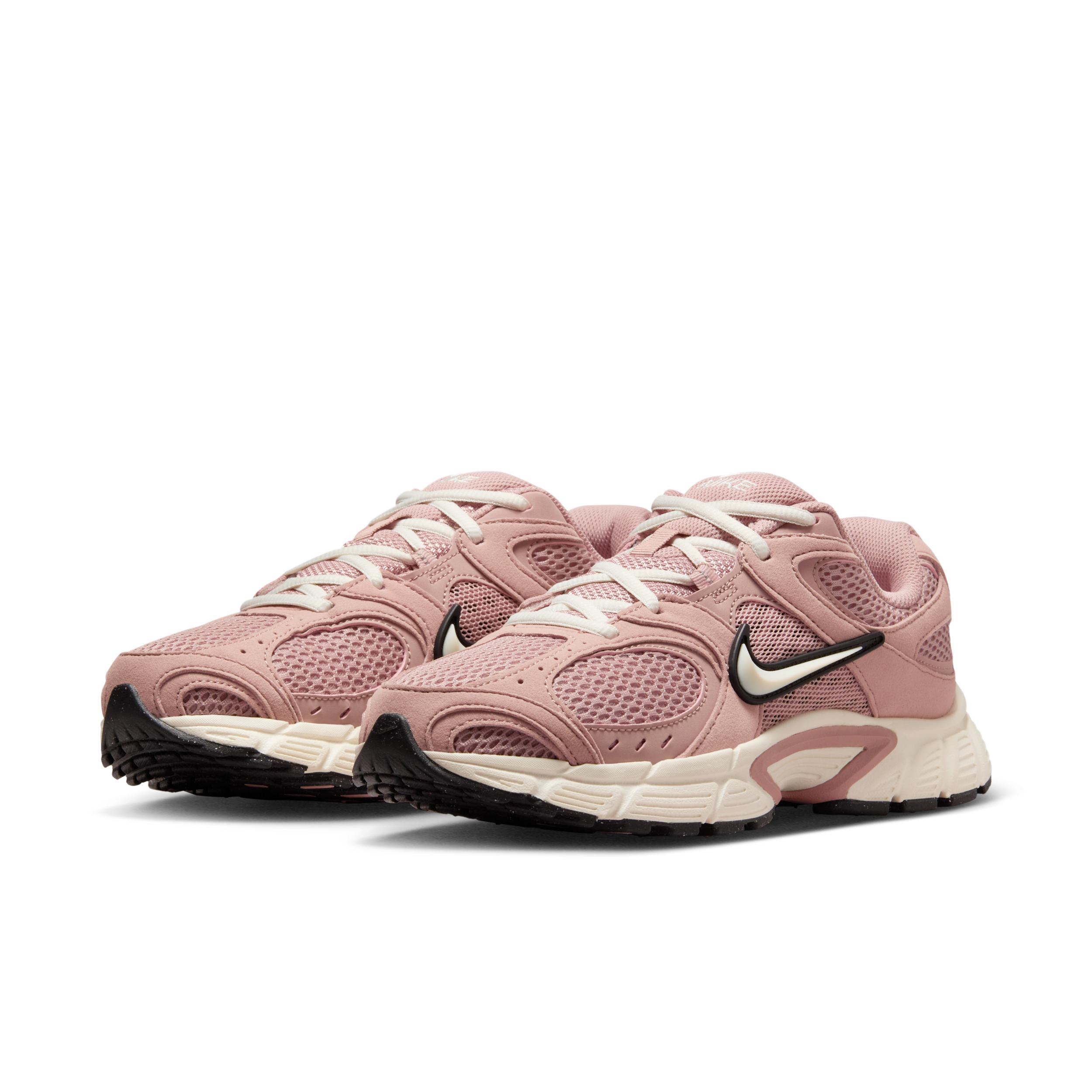 Nike Women's V5 RNR Shoes Product Image