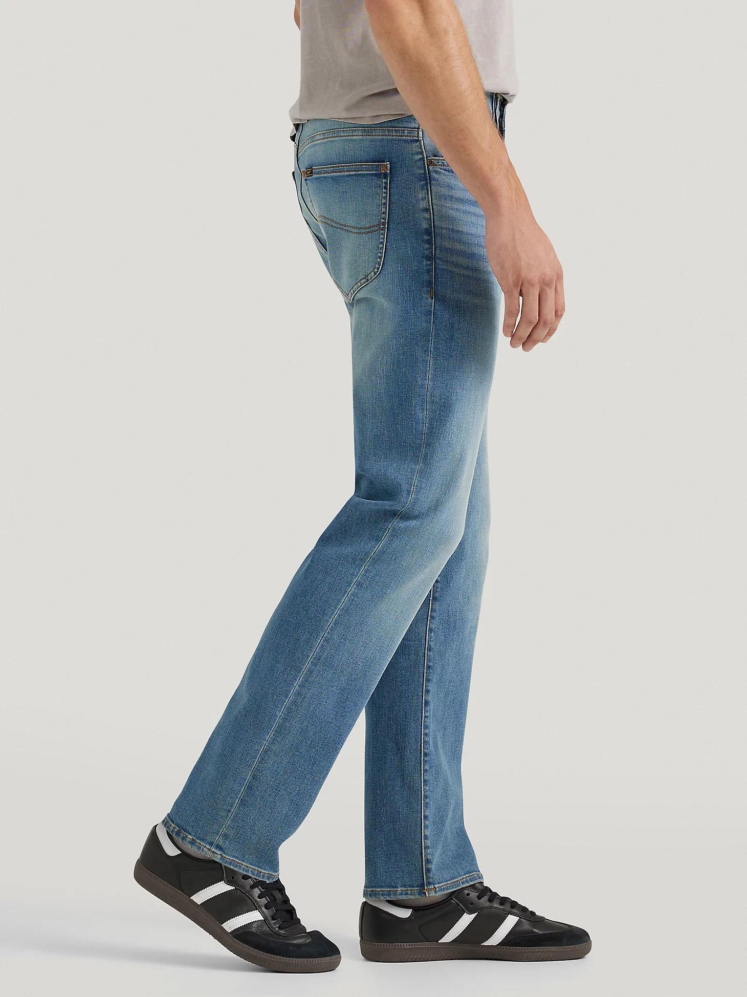 Men's Extreme Motion MVP Regular Straight Jean | Men's Jeans | Lee® Product Image