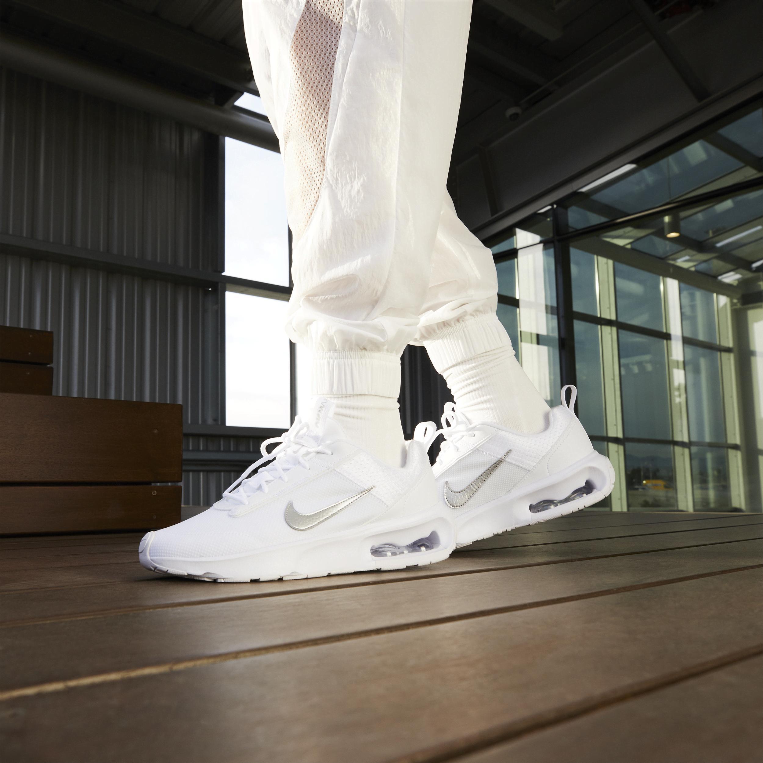 Nike Women's Air Max INTRLK Lite Shoes Product Image