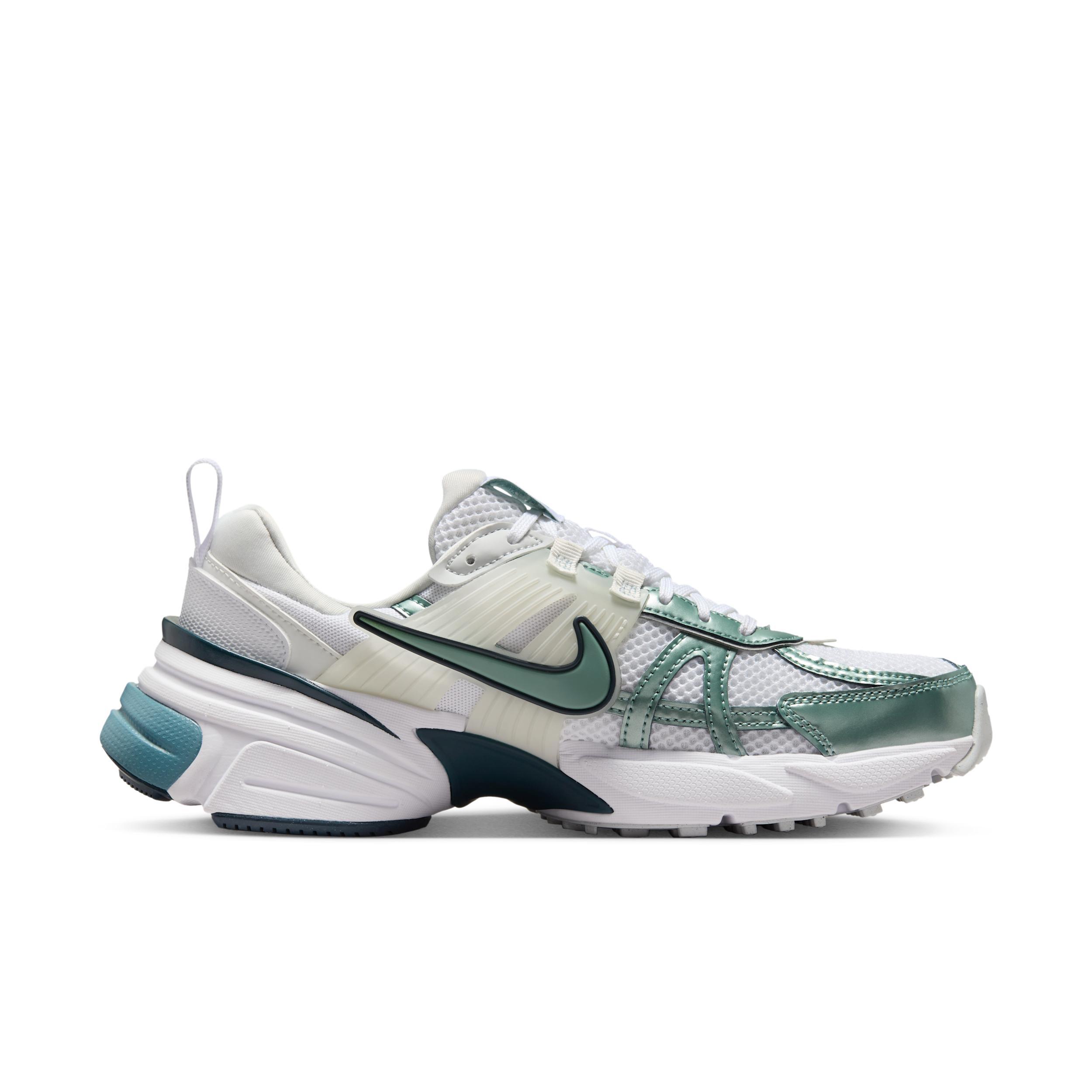 Nike Women's V2K Run Shoes Product Image
