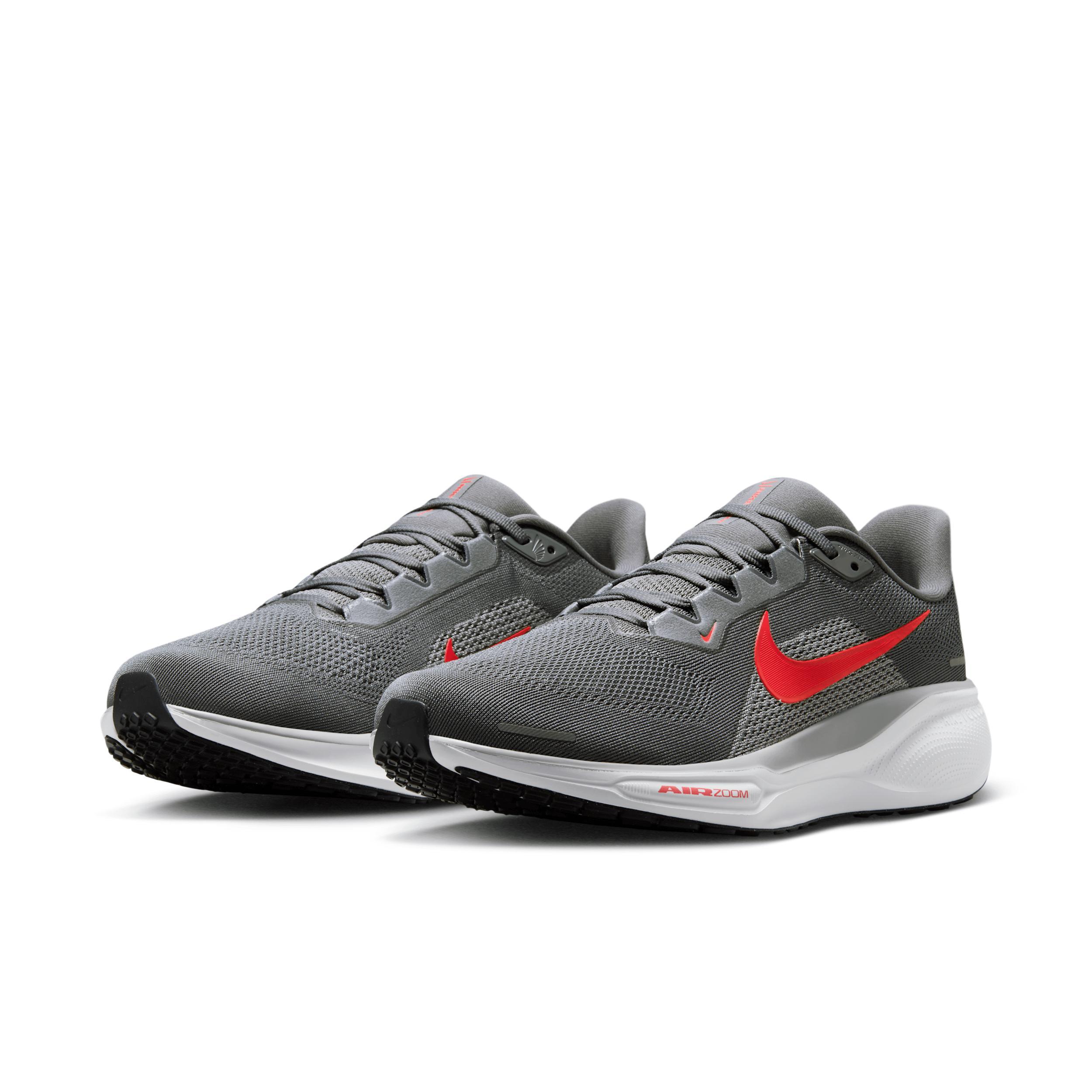 Nike Men's Pegasus 41 Road Running Shoes (Extra Wide) Product Image