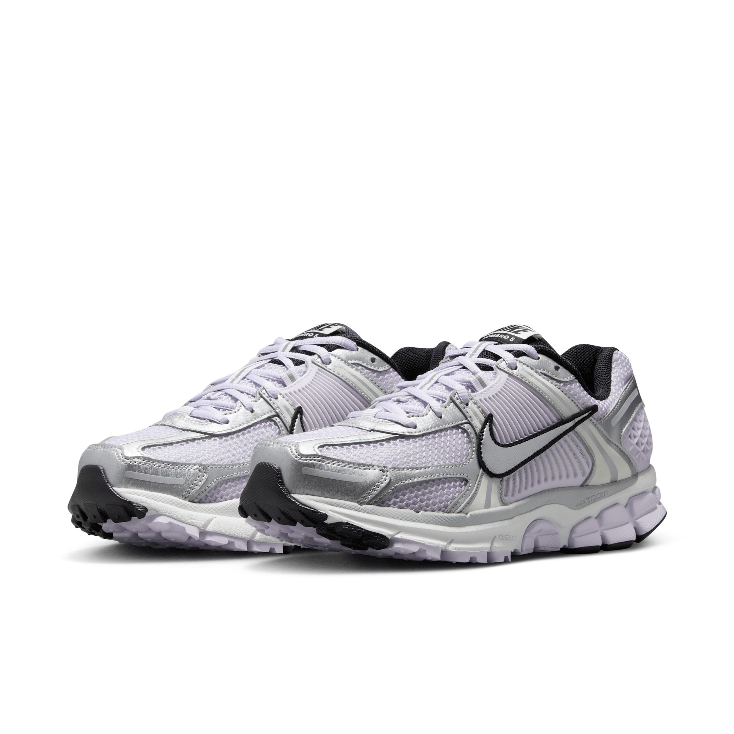Nike Women's Zoom Vomero 5 Shoes Product Image