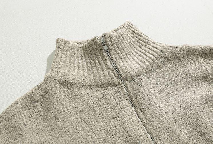 RT No. 5555 KNITTED HALF TURTLENECK COLLAR HALF ZIP-UP SWEATER Product Image