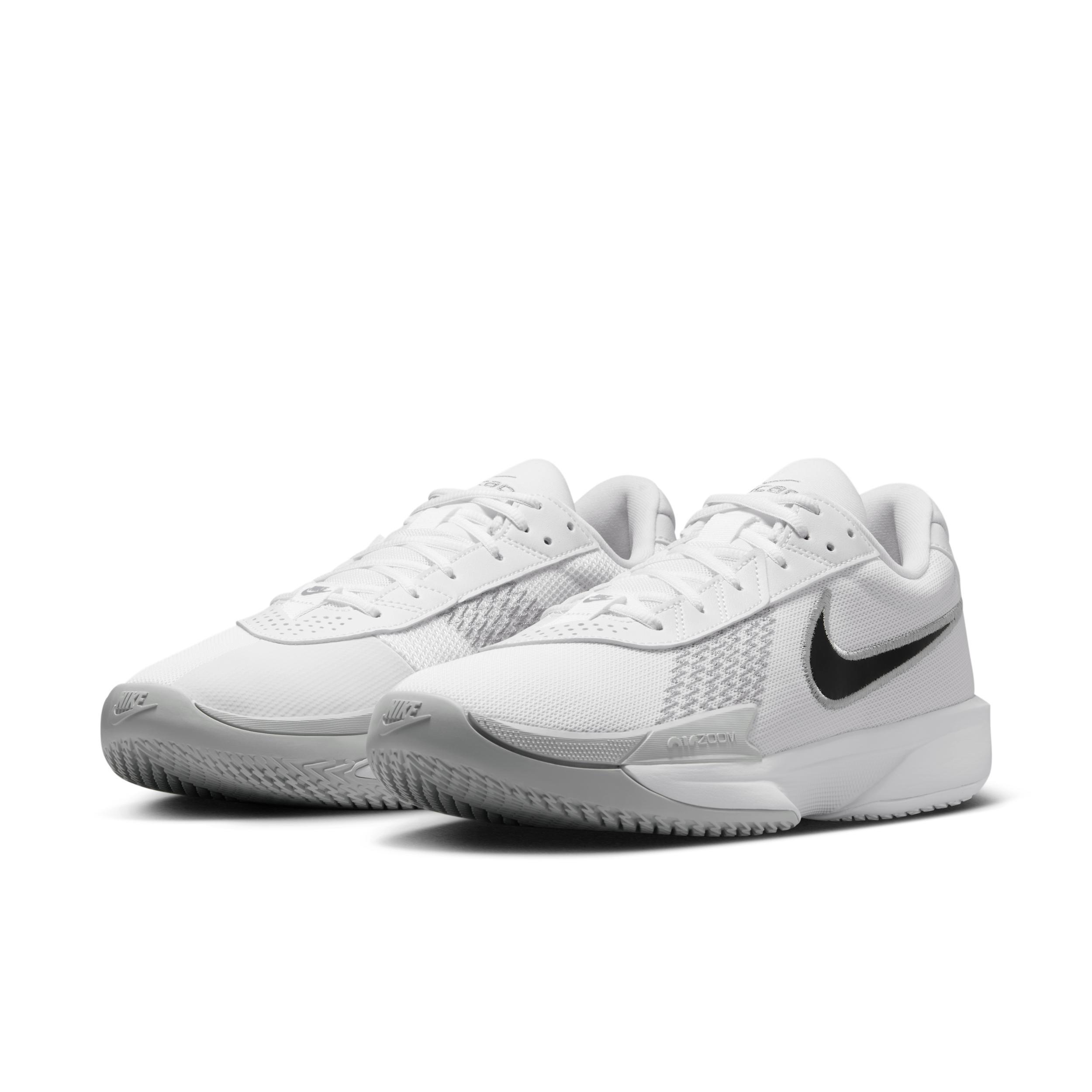 Nike Men's G.T. Cut Academy Basketball Shoes Product Image