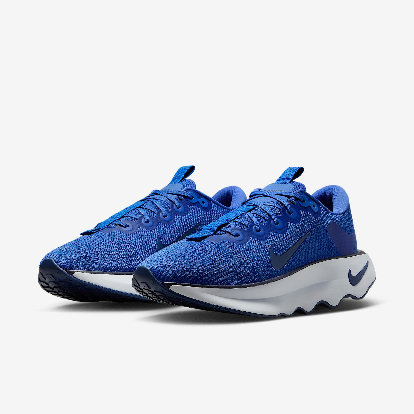 Nike Men's Motiva Walking Shoes Product Image