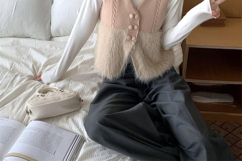 V-Neck Fluffy Panel Double-Breasted Sleeveless Top Product Image