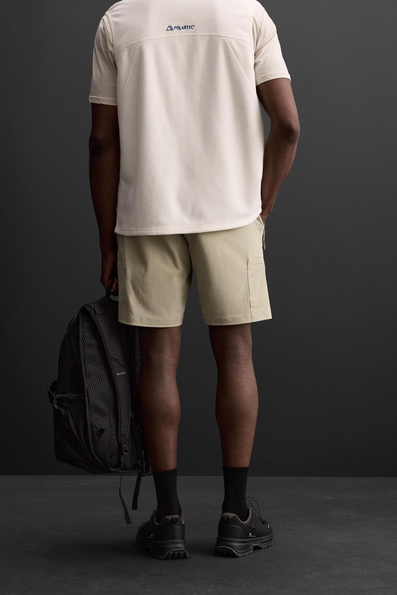 TREKKING CARGO SHORTS Product Image