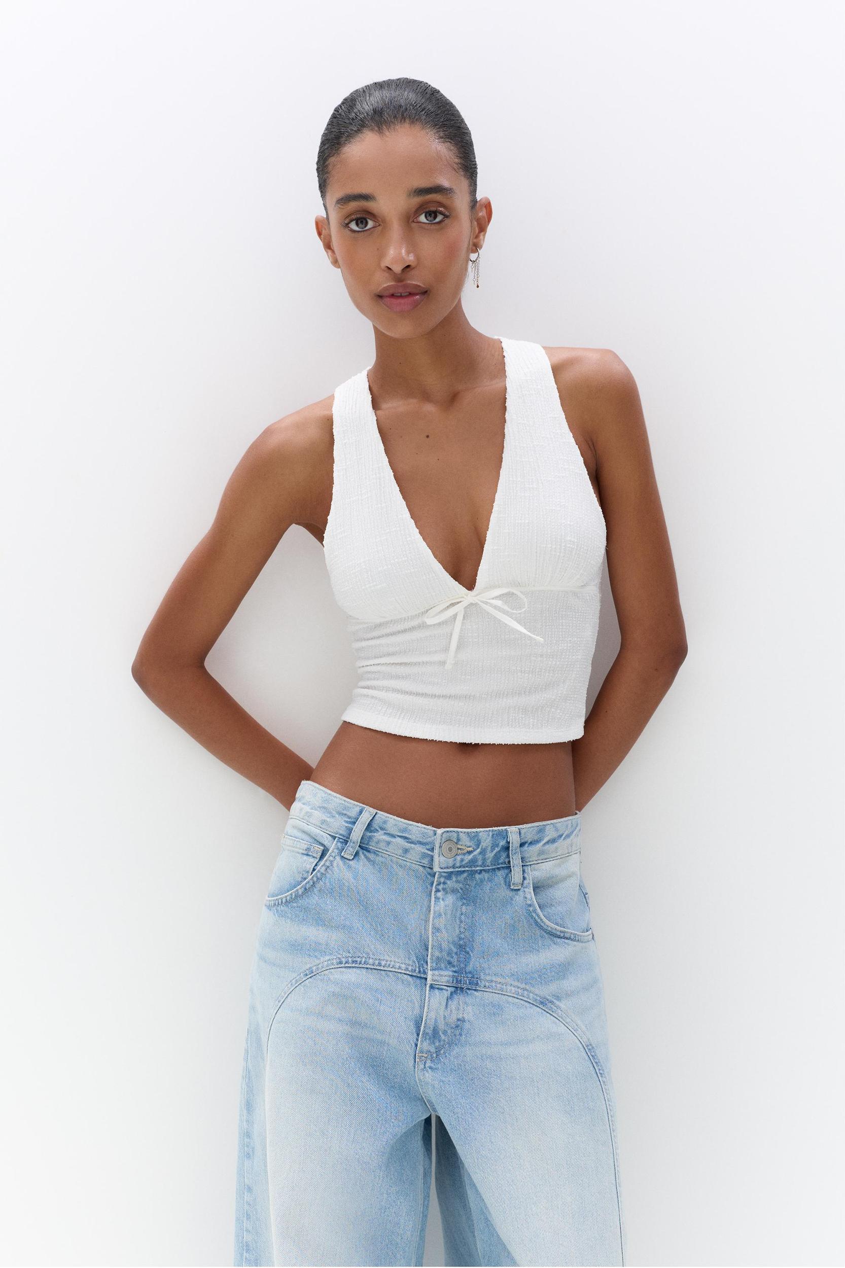Rustic top with bow Product Image
