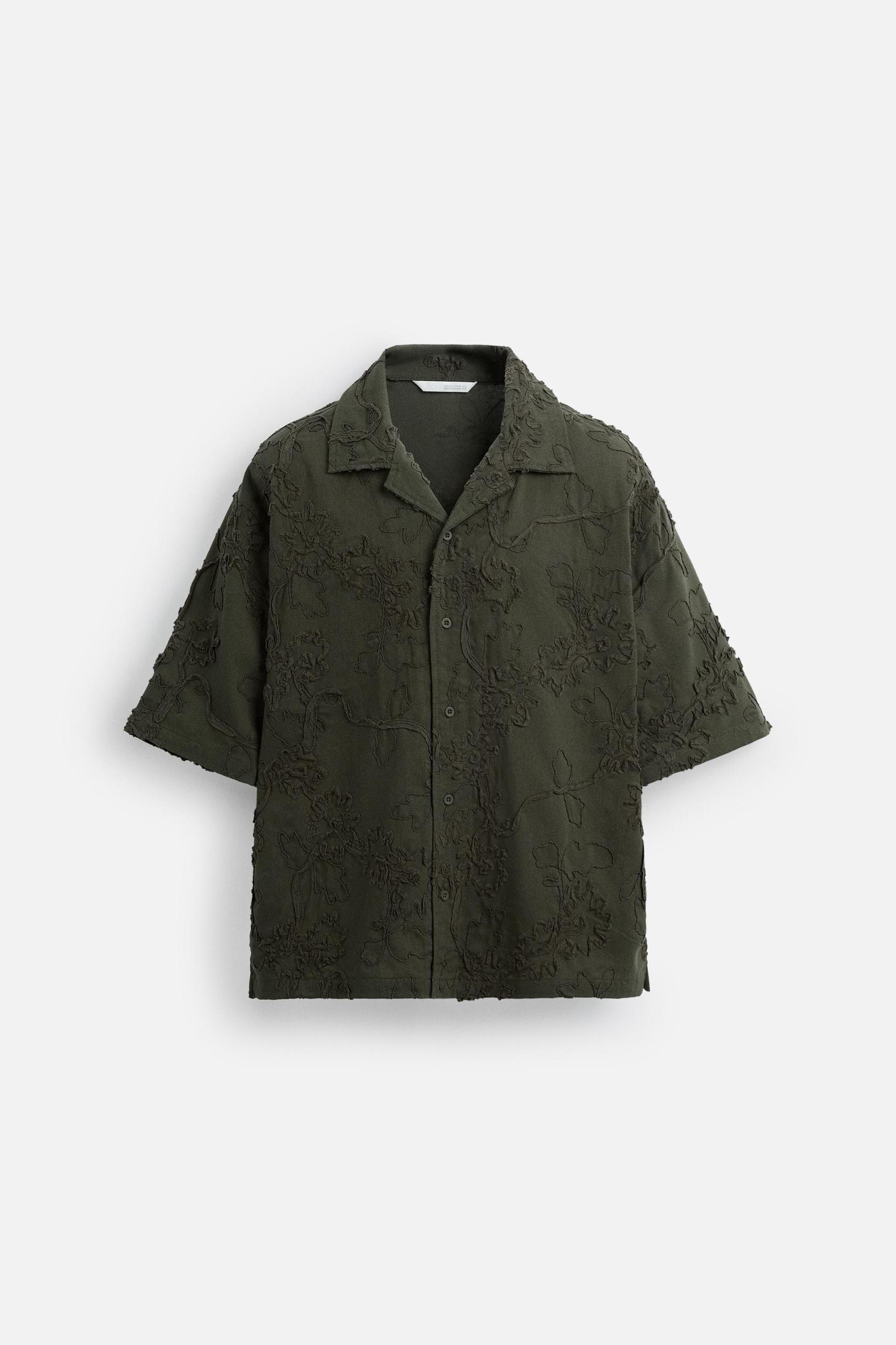 FLORAL APPLIQUÉ SHIRT Product Image