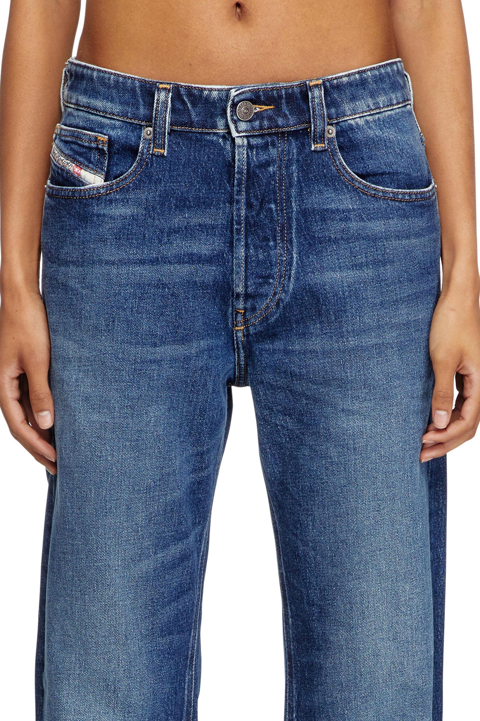 Regular Jeans 1988 D-Ark 09L21 Product Image