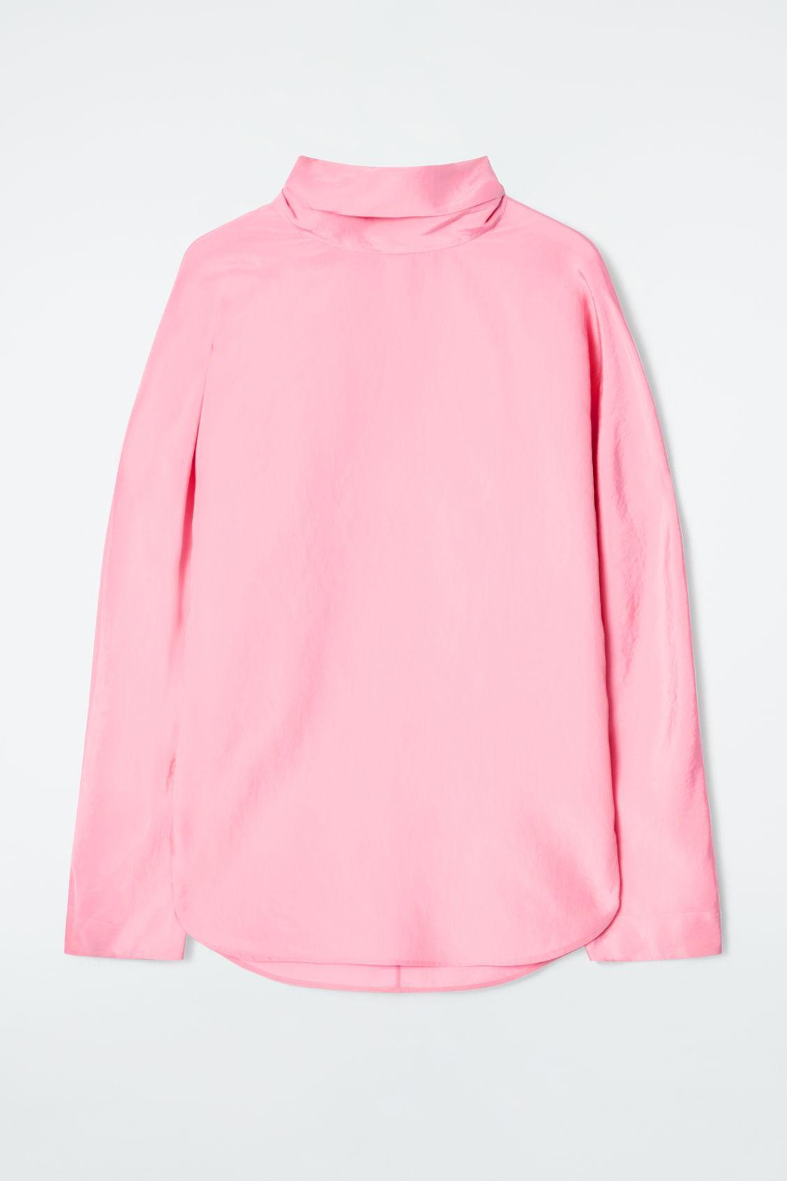 NECK-TIE CIRCLE-CUT BLOUSE Product Image