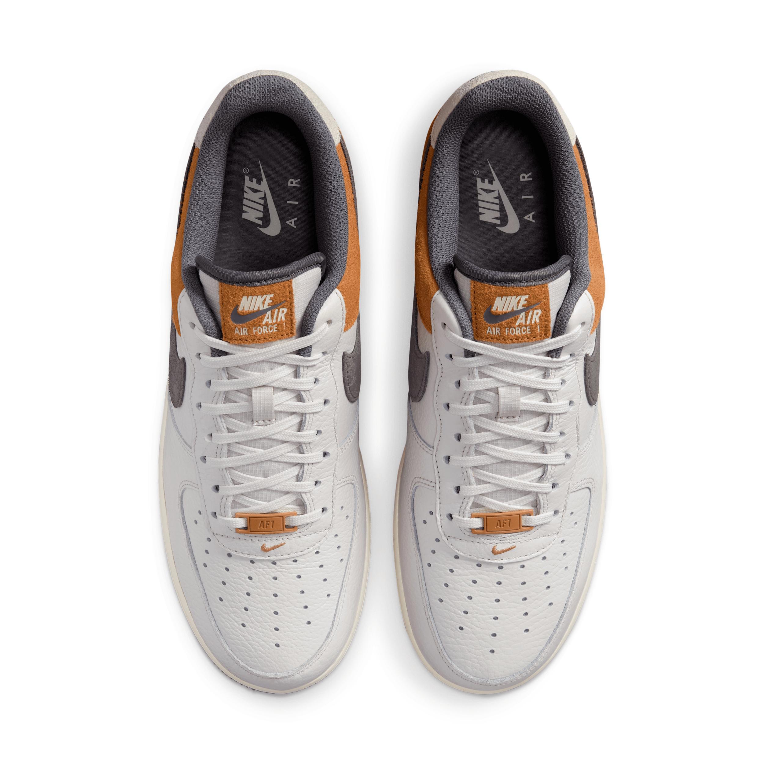 Nike Men's Air Force 1 '07 LV8 Shoes Product Image