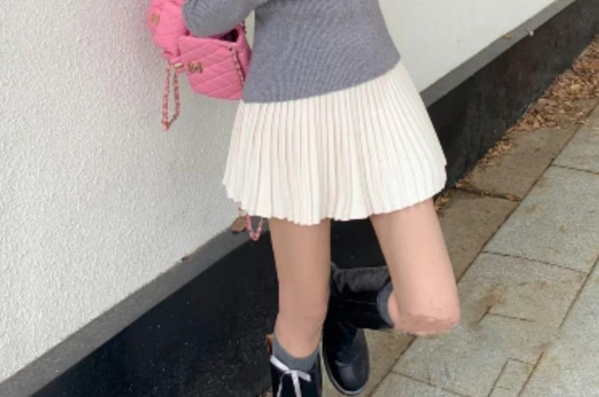High Waist Pleated A-Line Mini Skirt Product Image