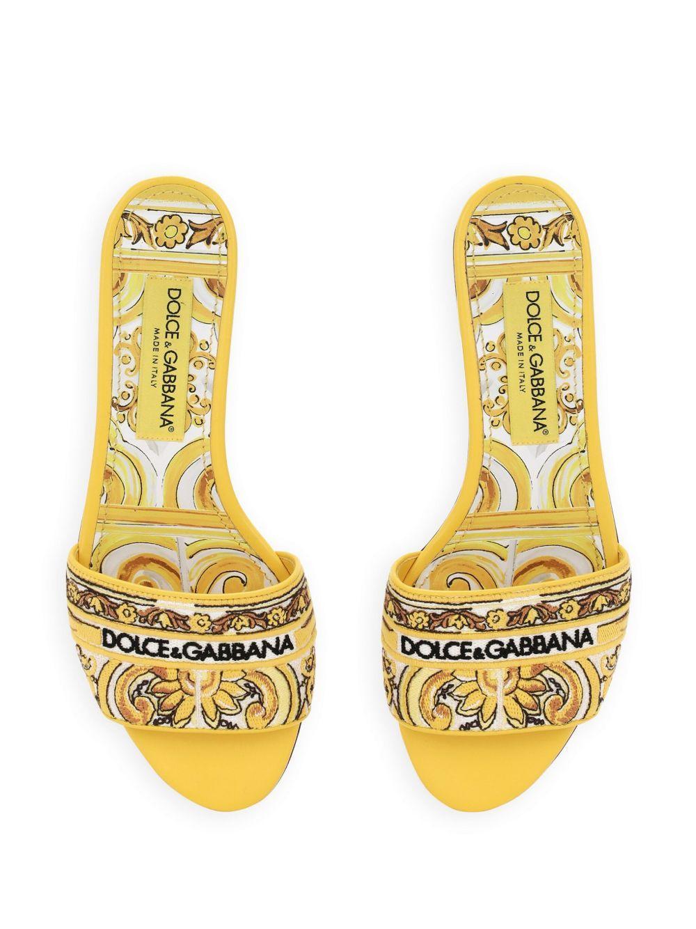 Bianca Majolica-pattern slides Product Image